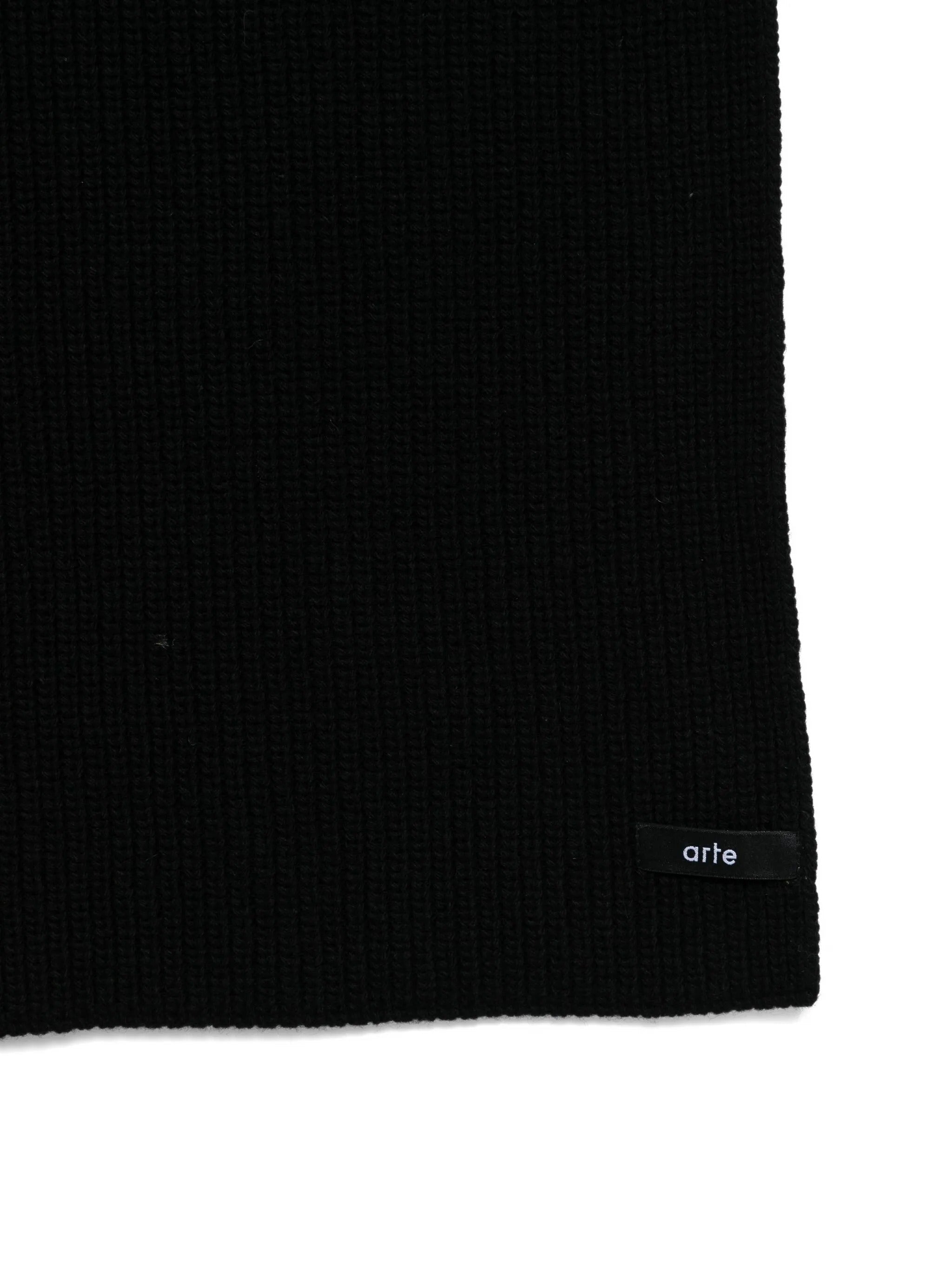 Label scarf