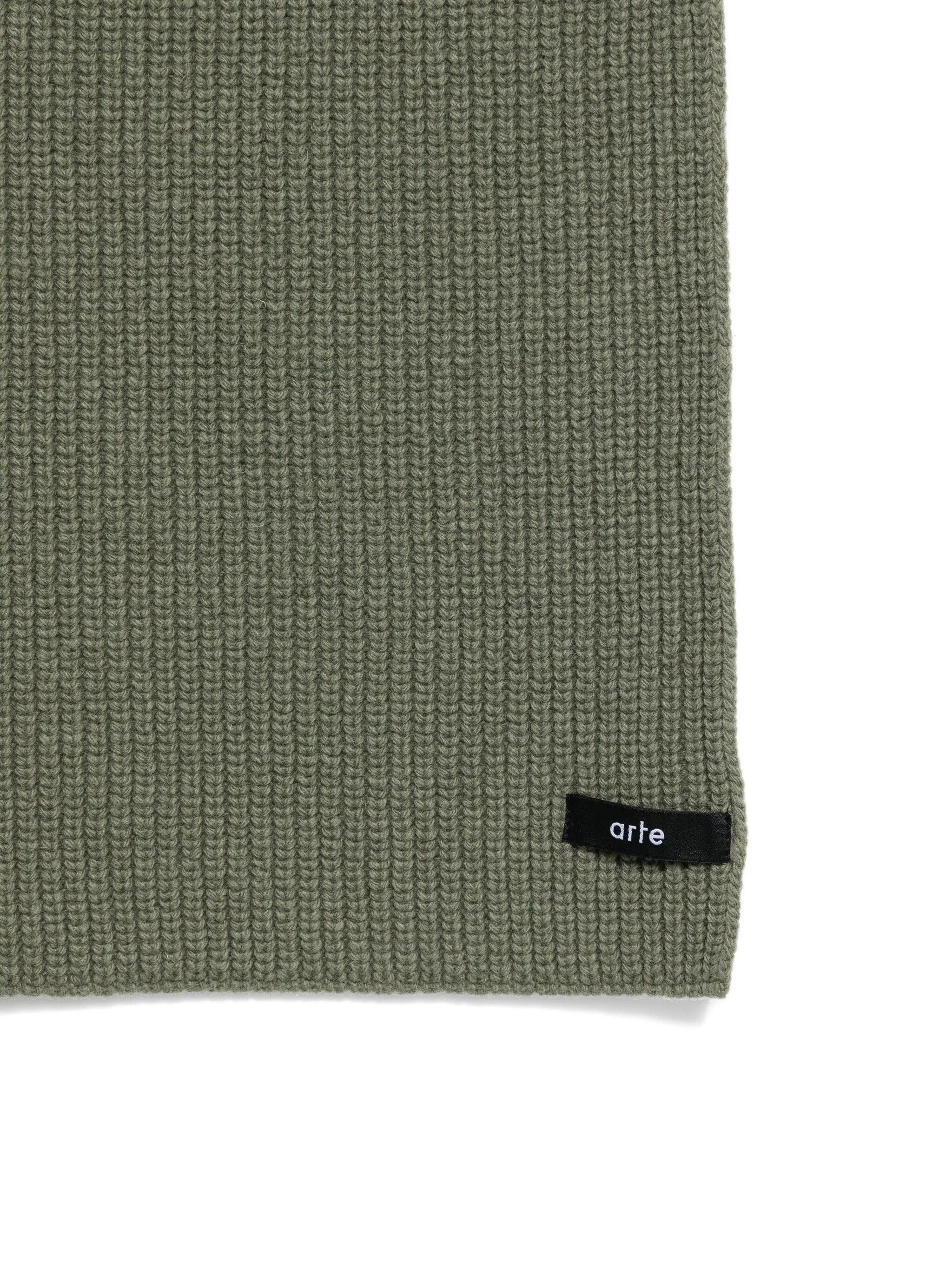 Label scarf