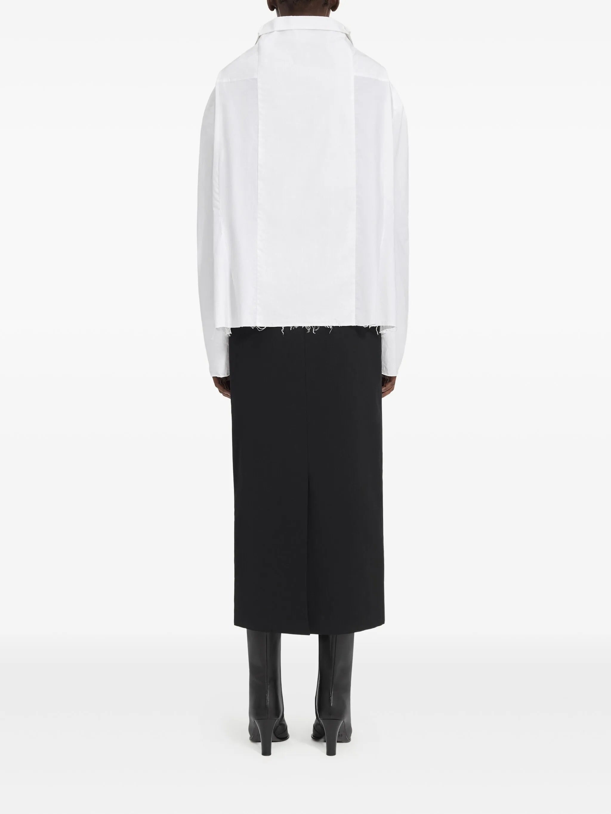 Long-sleeved shirt