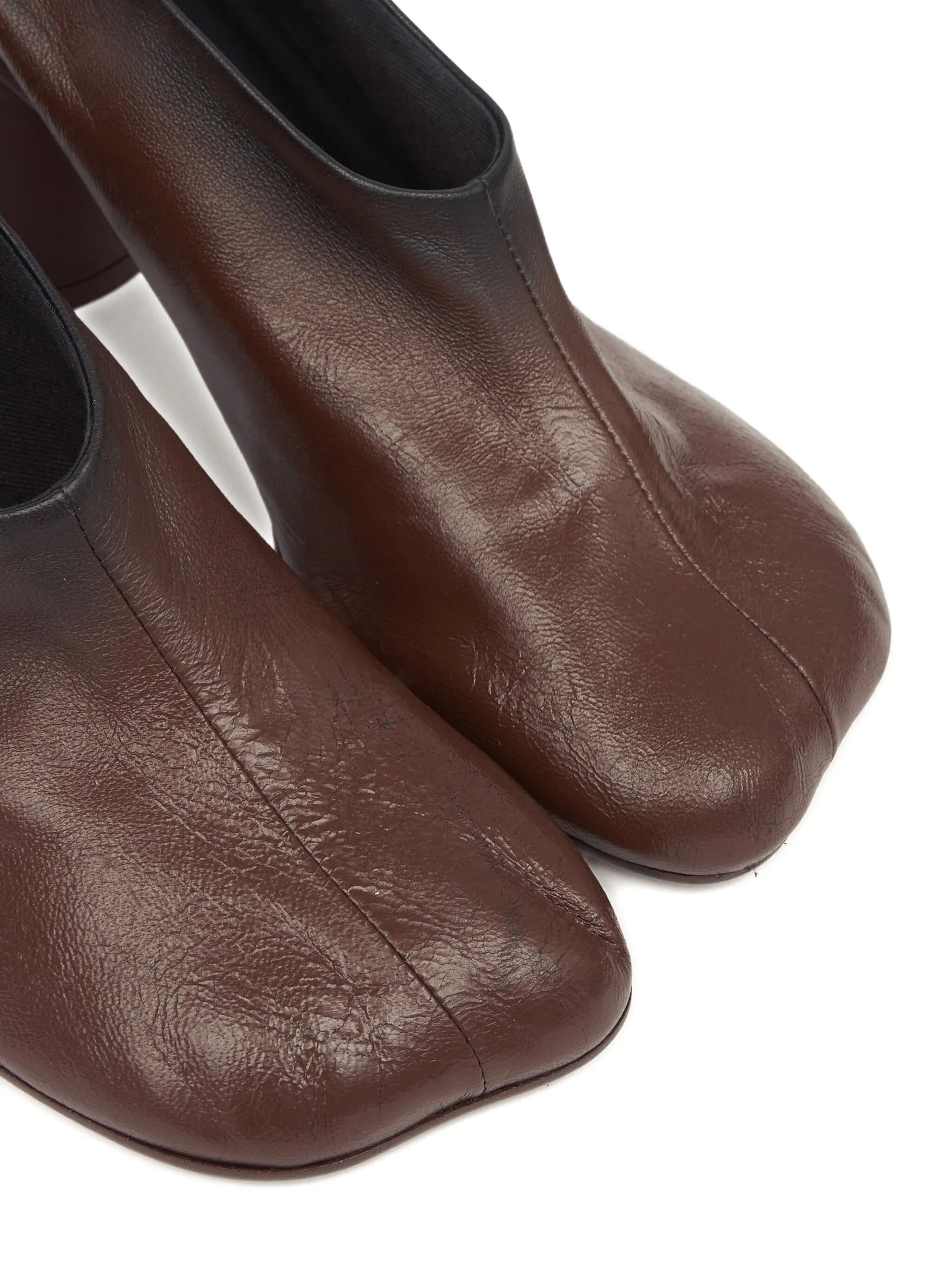 Court shoe
