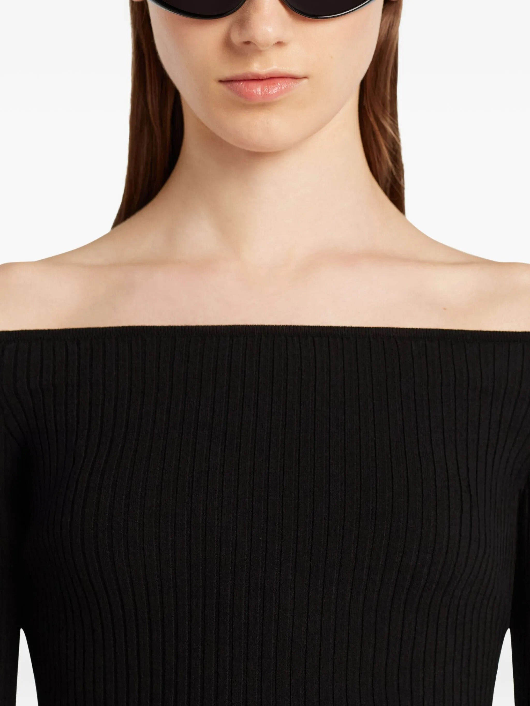 Off shoulder rib knit top