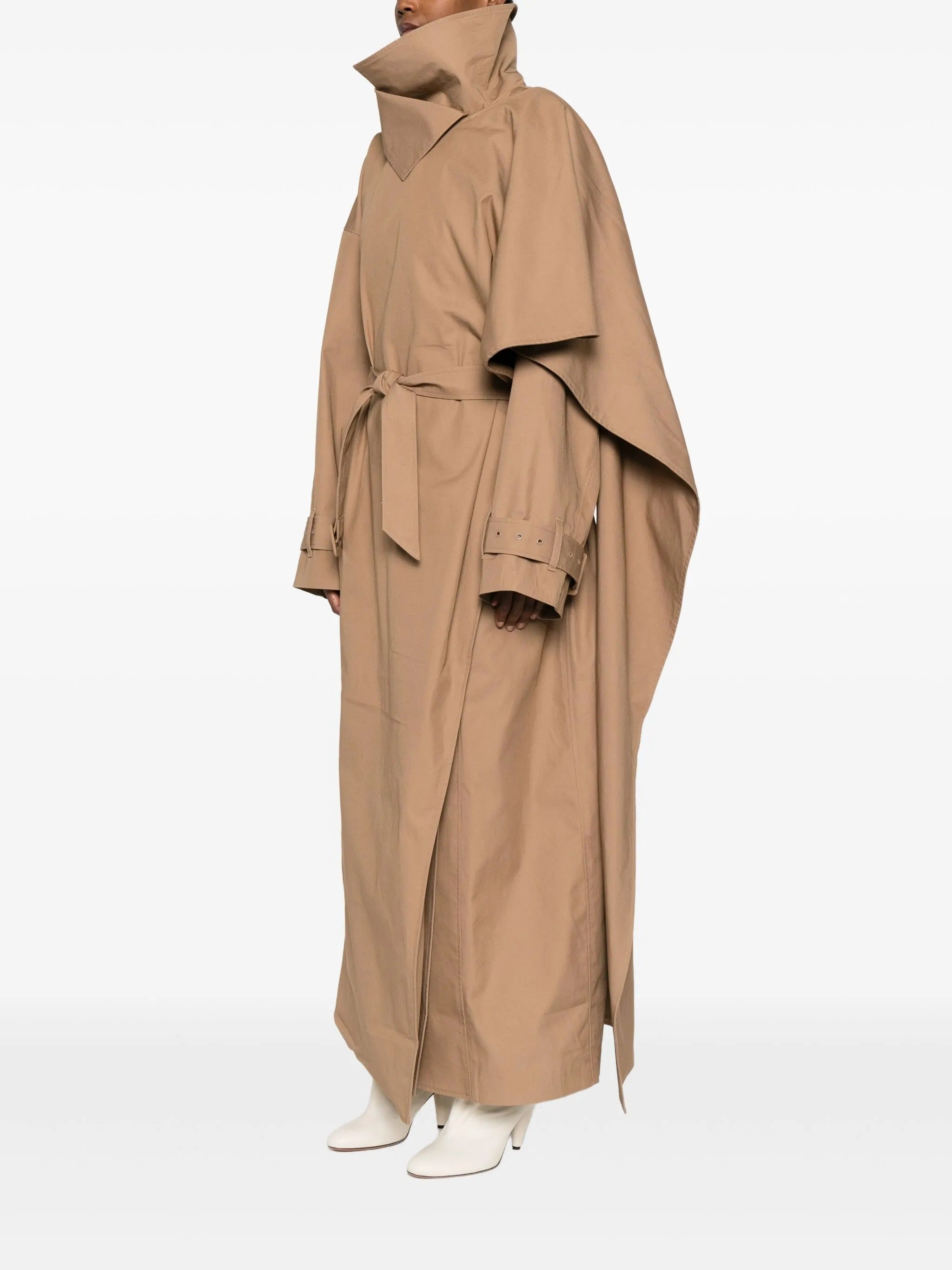Scarfcoat sand
