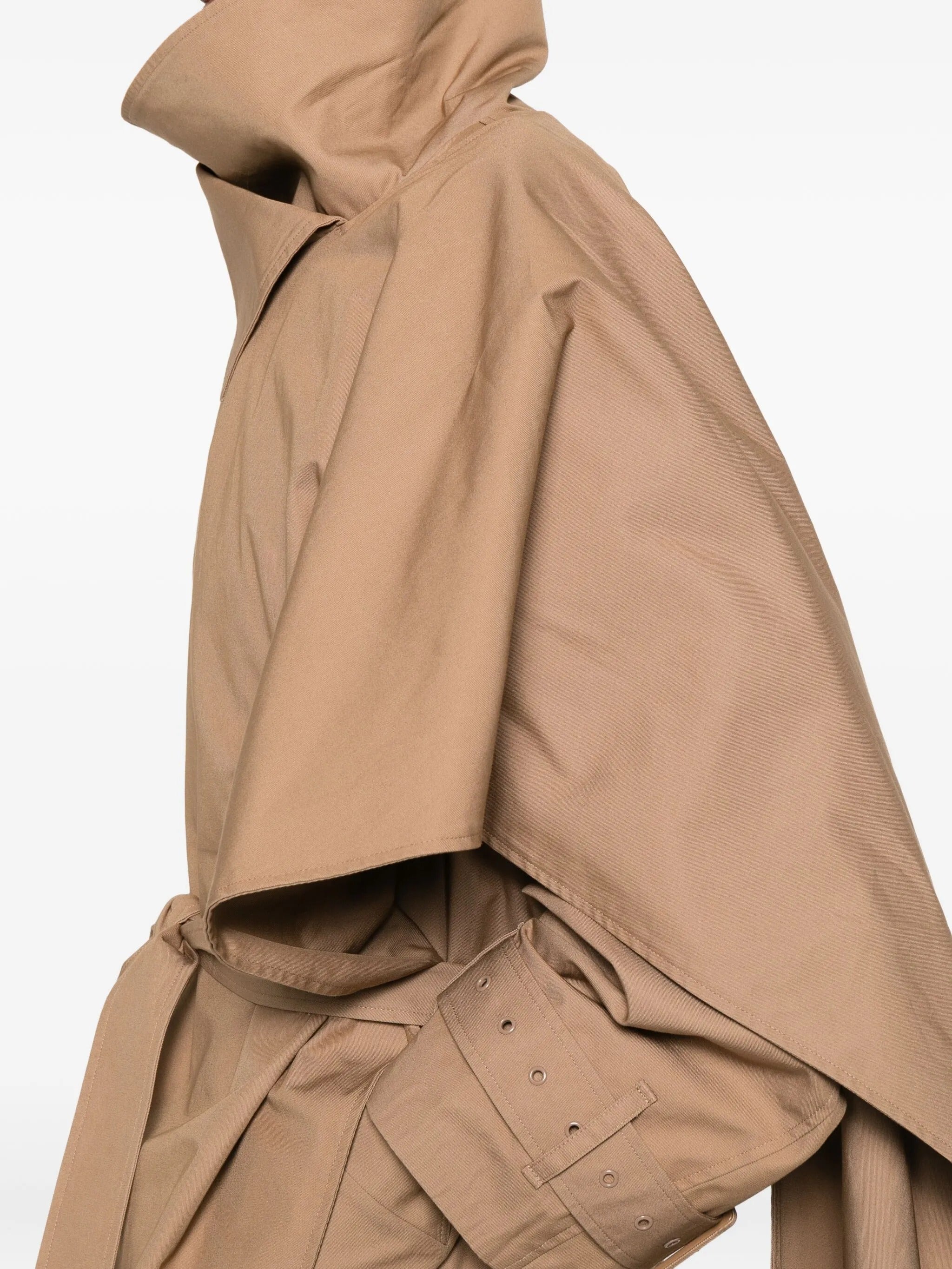 Scarfcoat sand