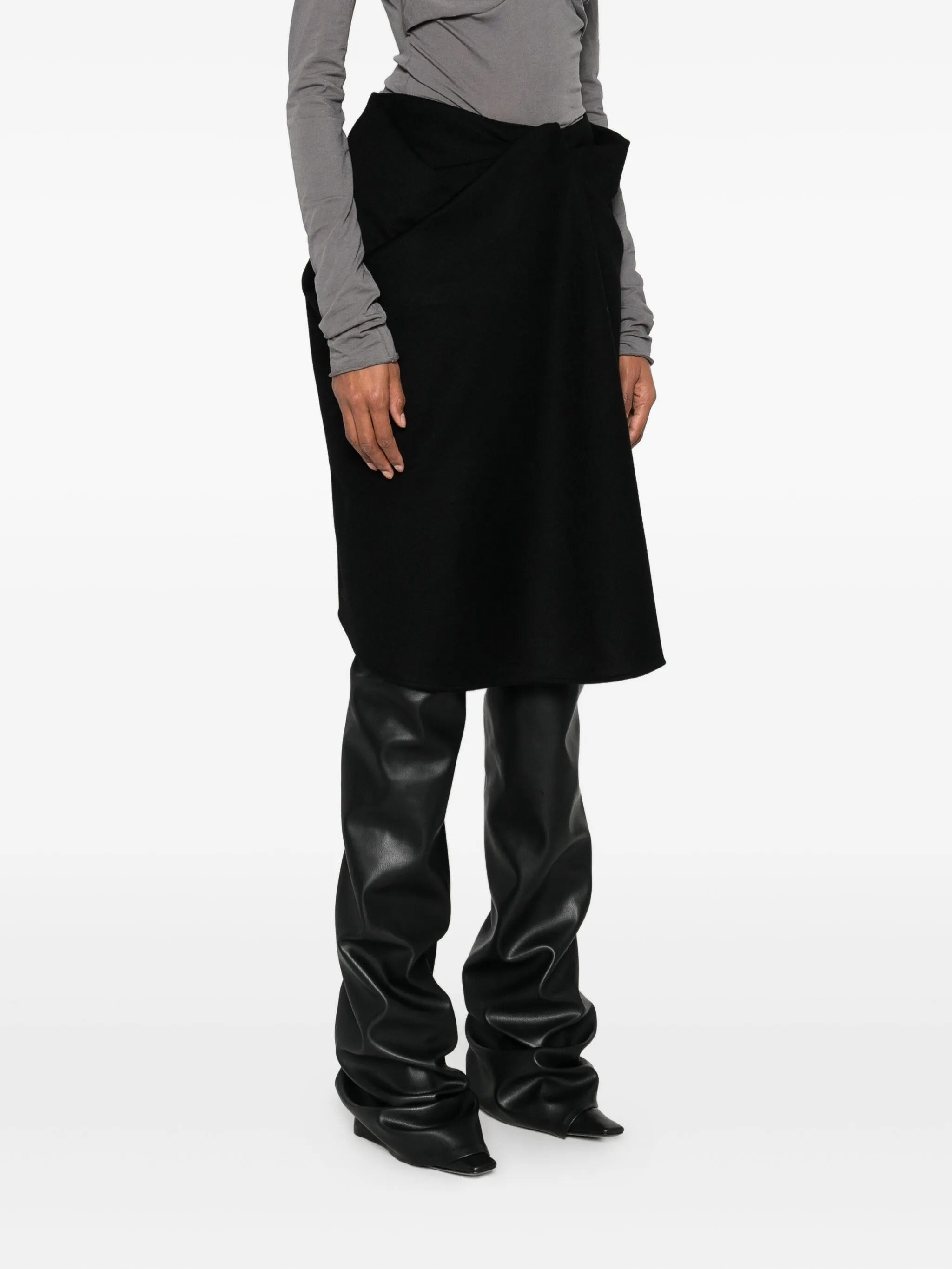 Crease skirt black wool