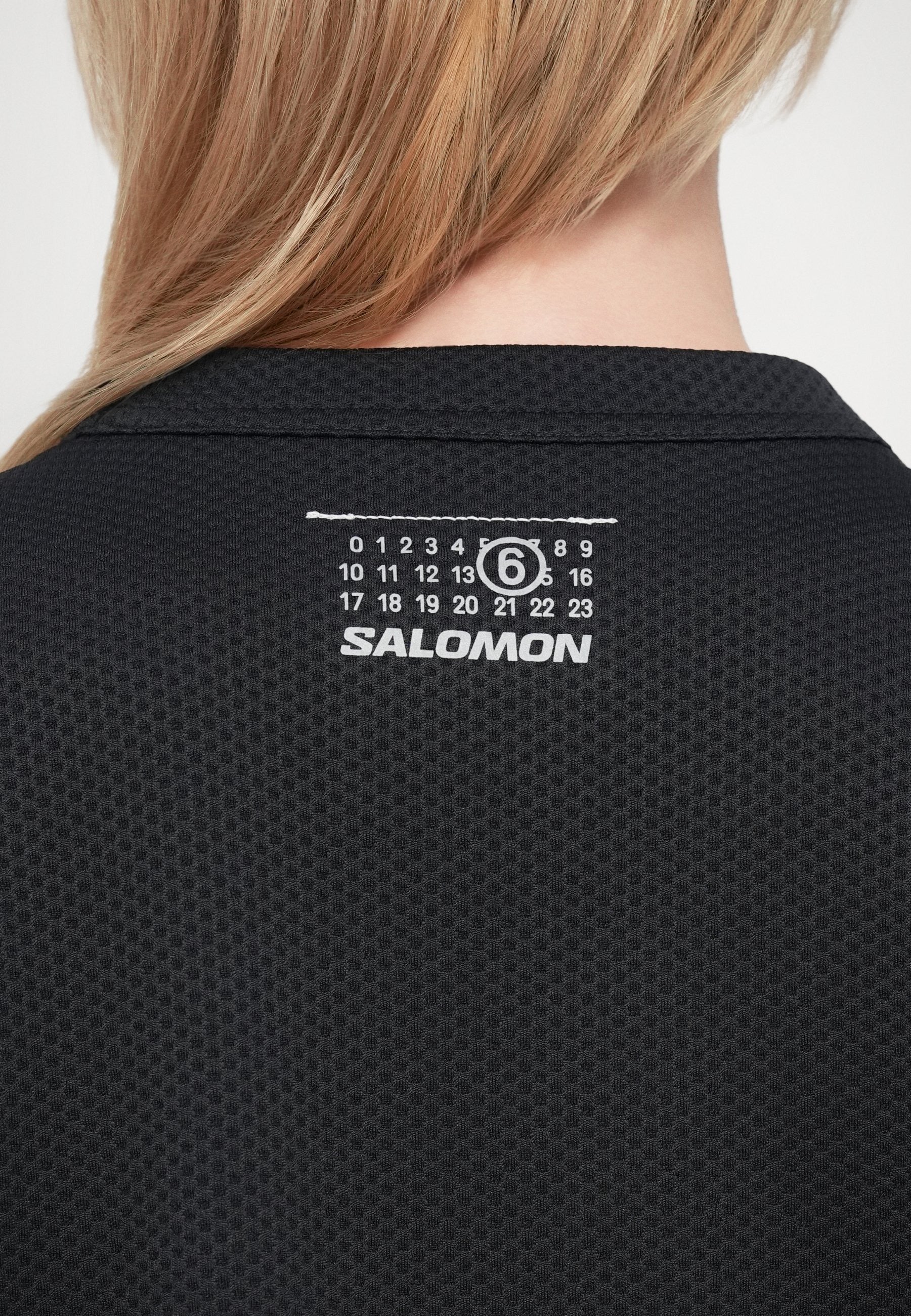 Long-sleeved top