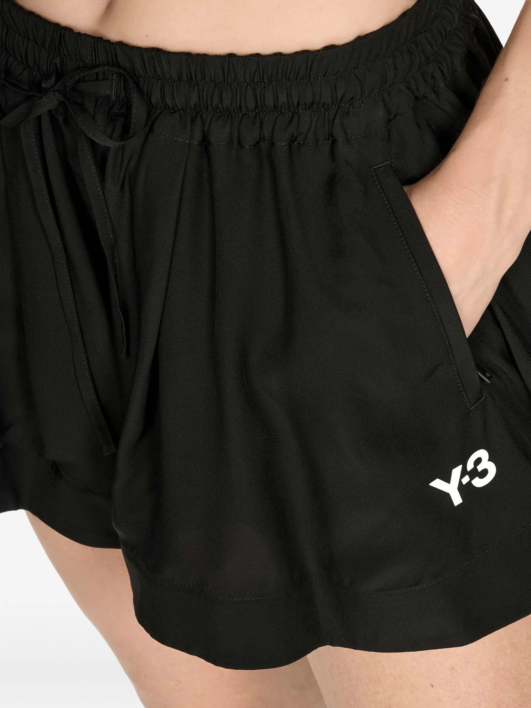 W tennis shorts