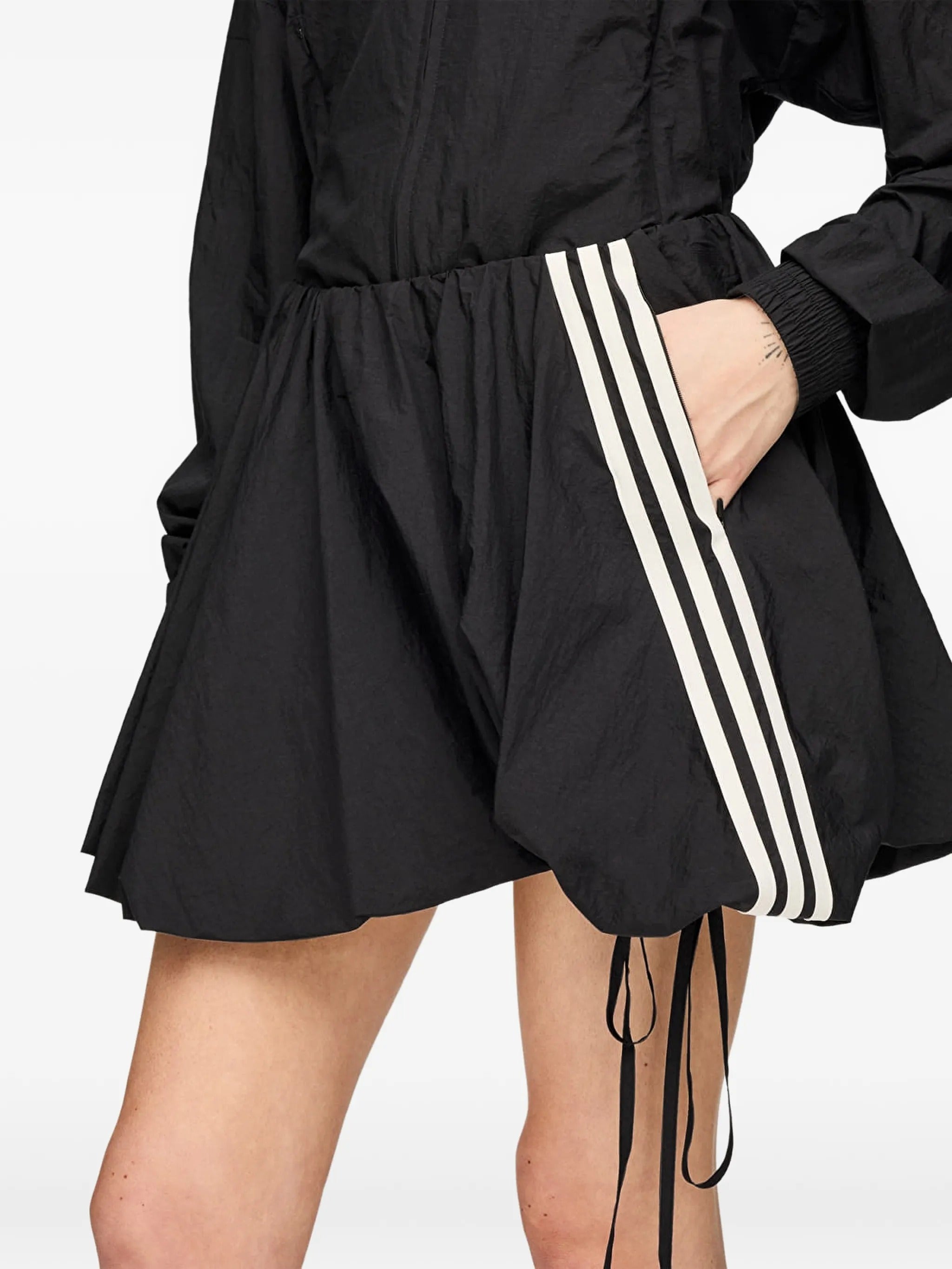 W bln skort