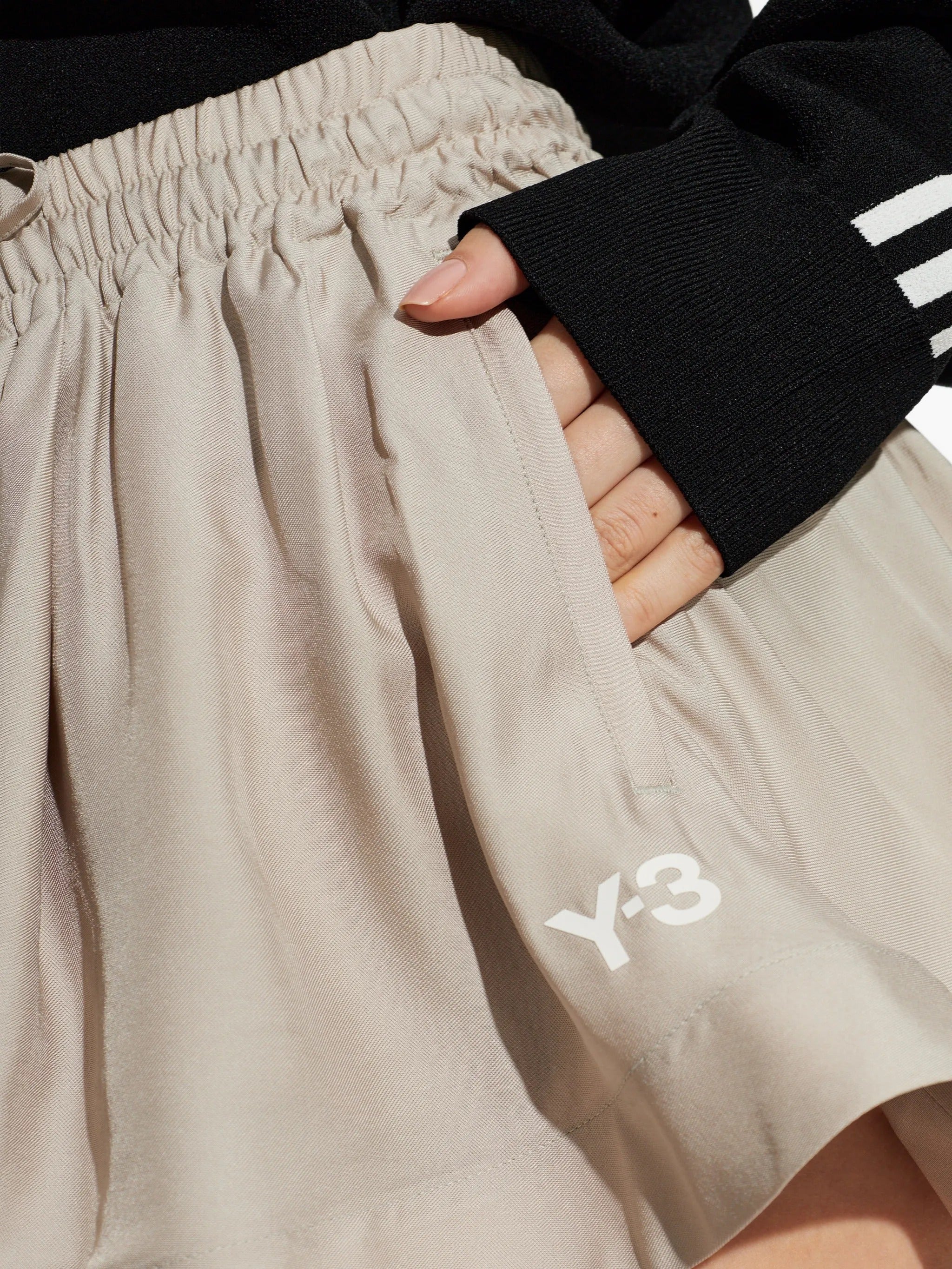 W tennis shorts