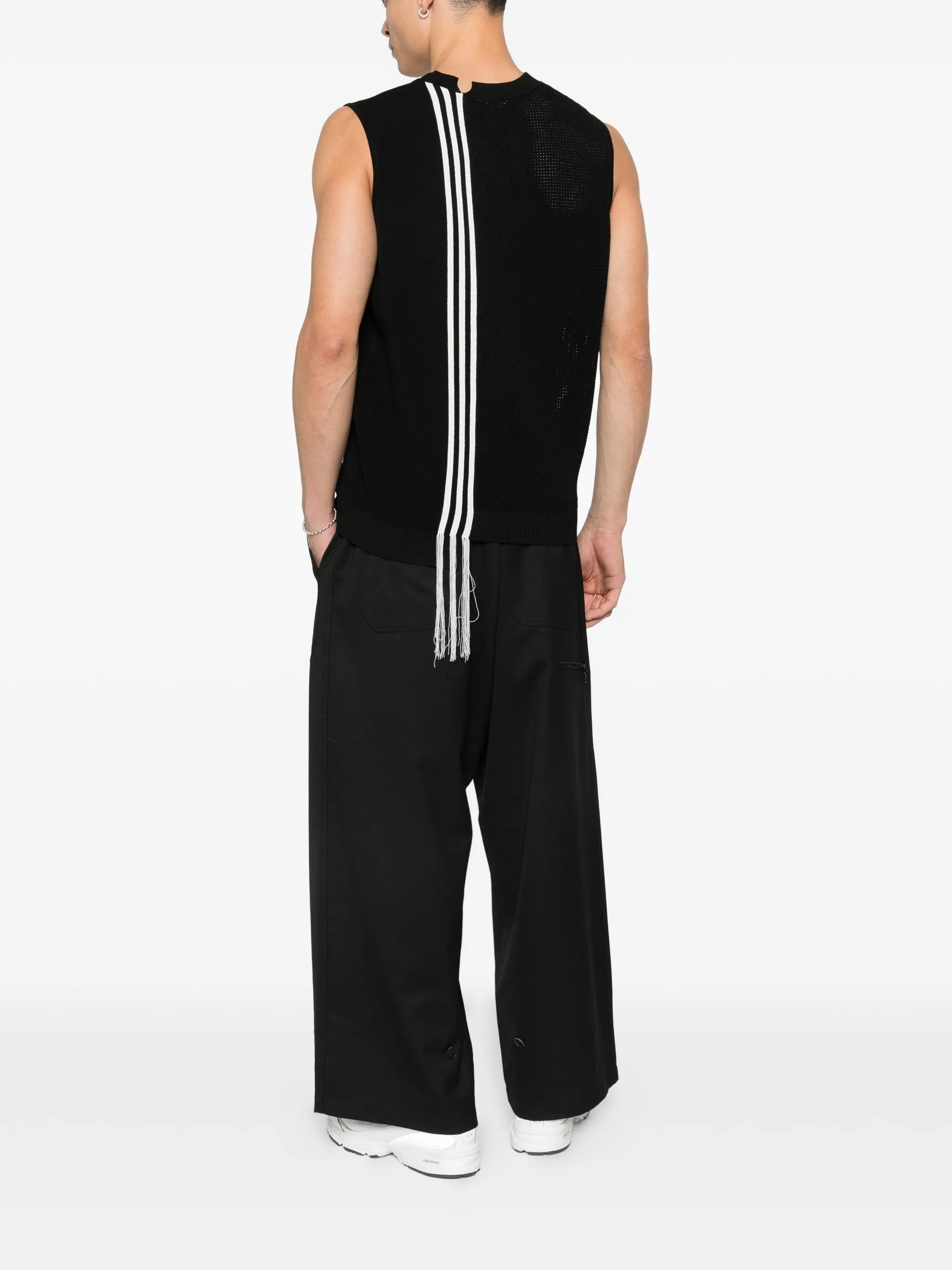 Gfx knit vest