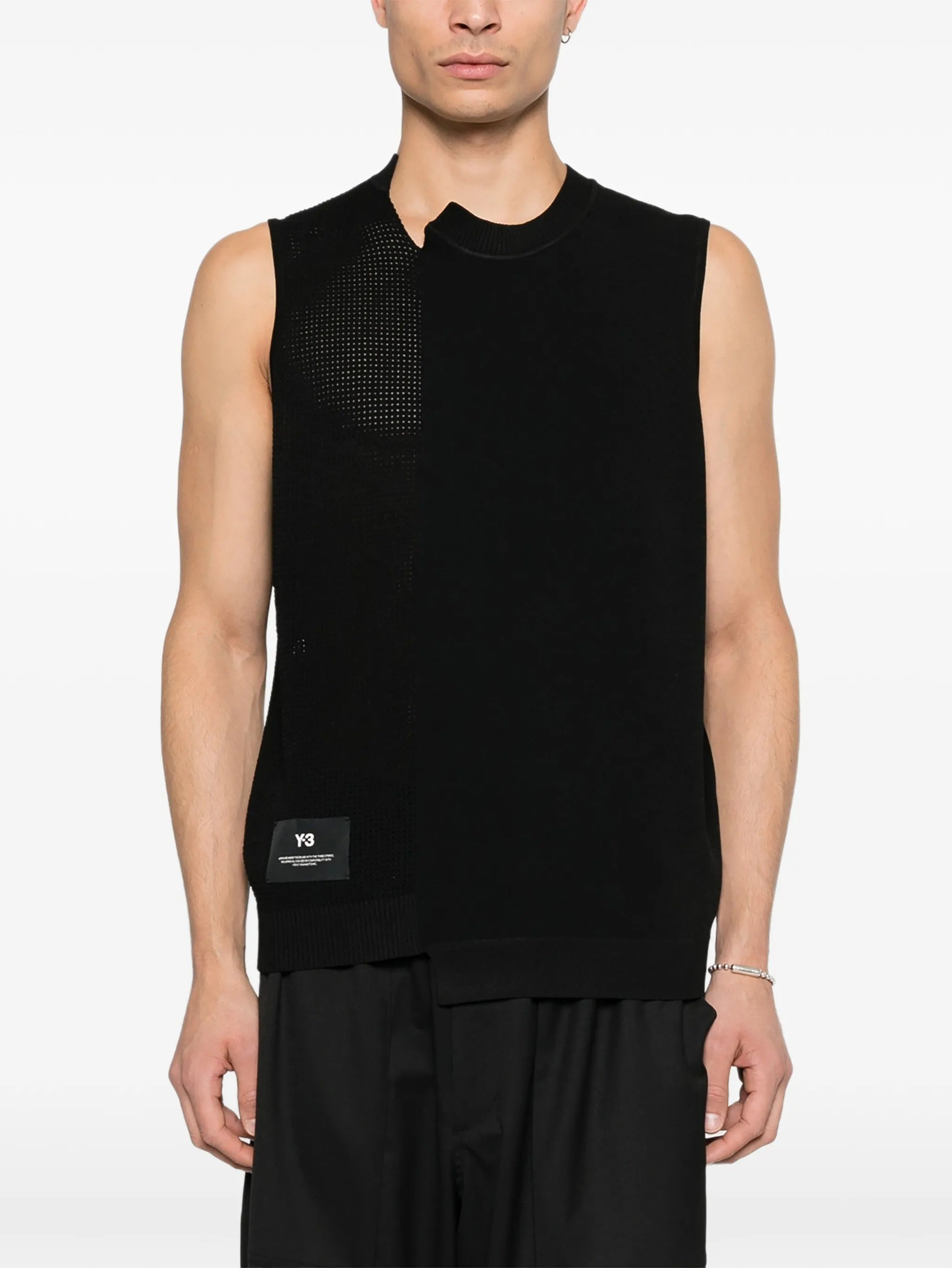 Gfx knit vest