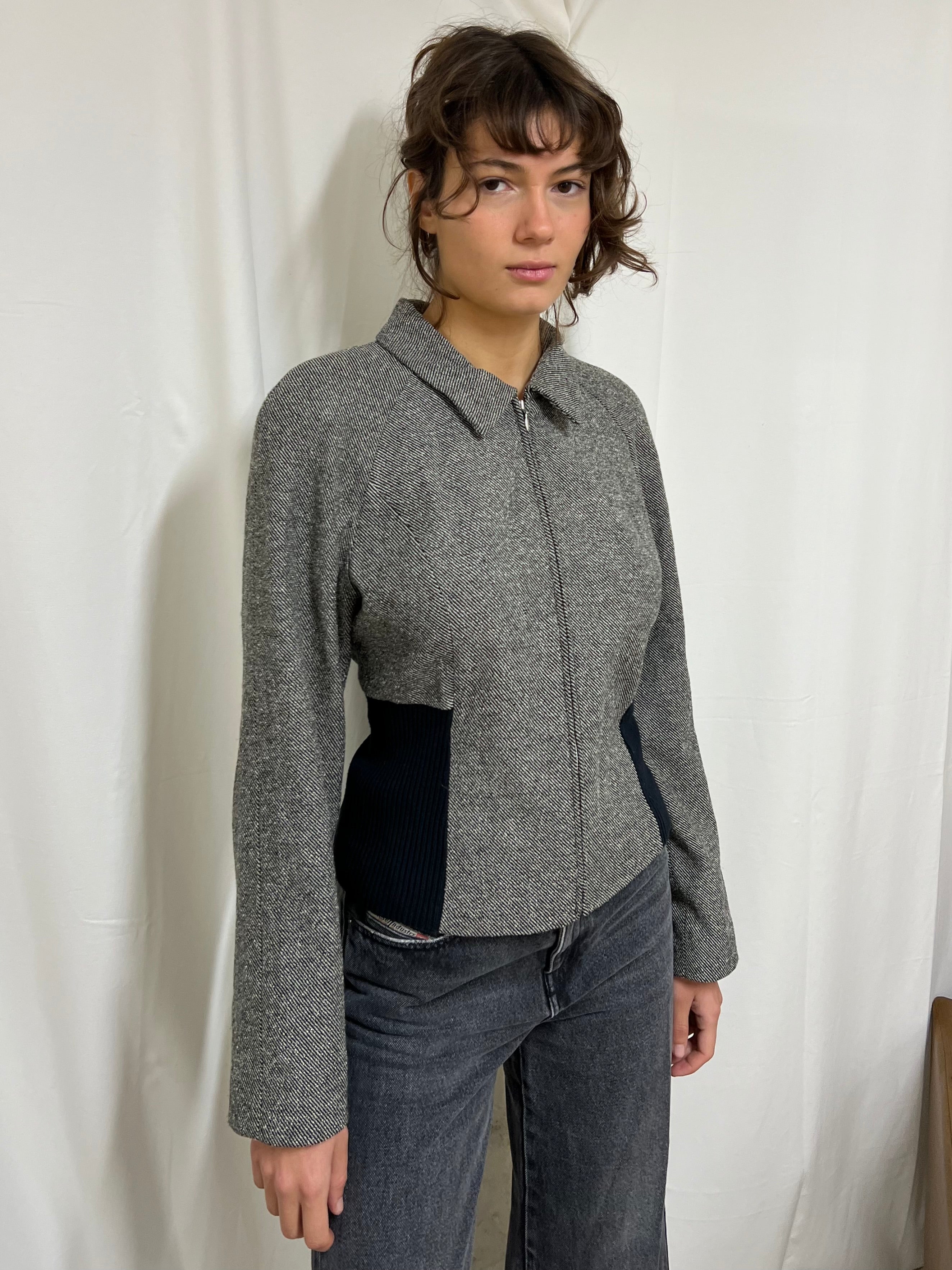 Zipped jacket