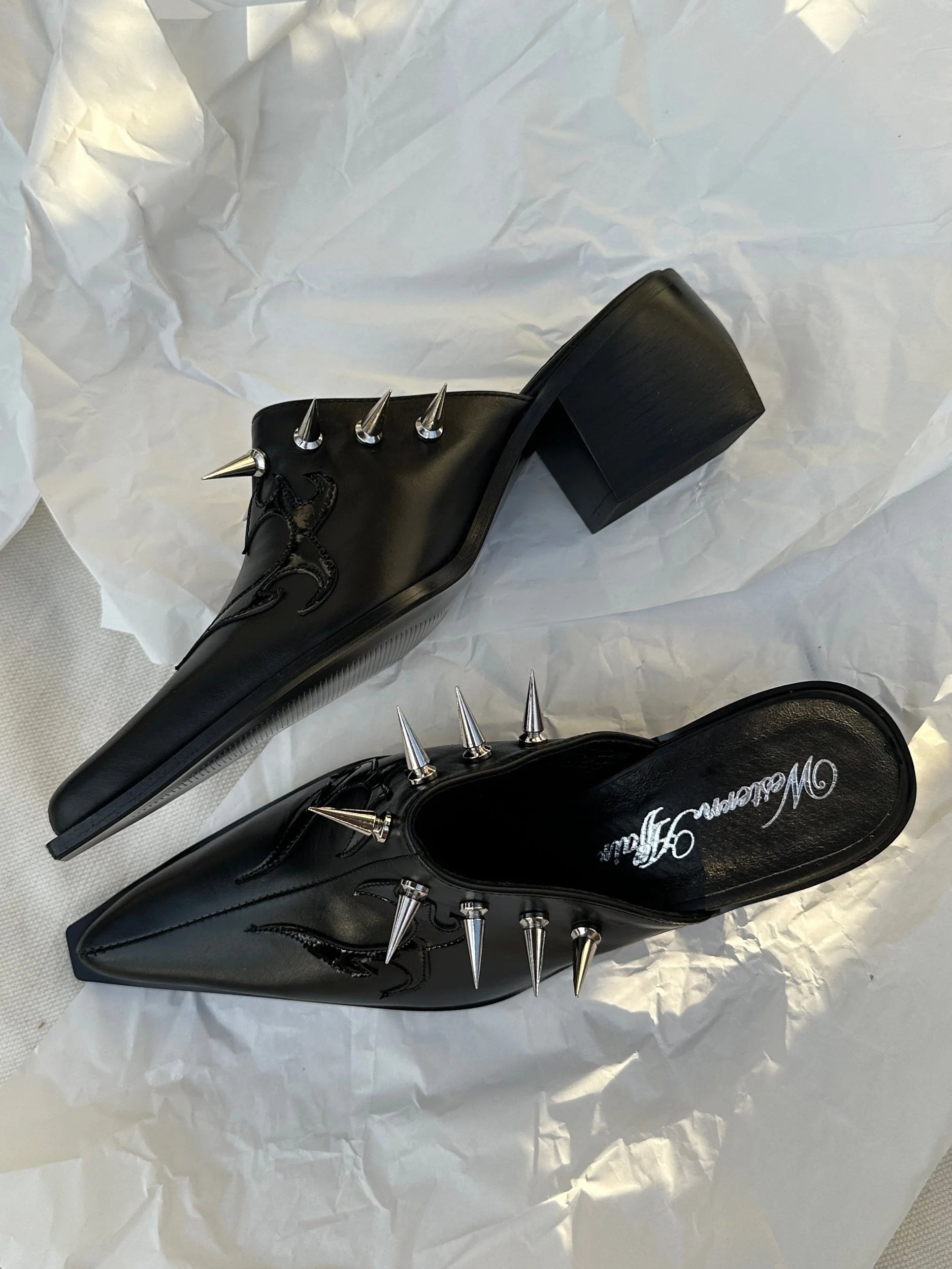 Bronc x tribal mules