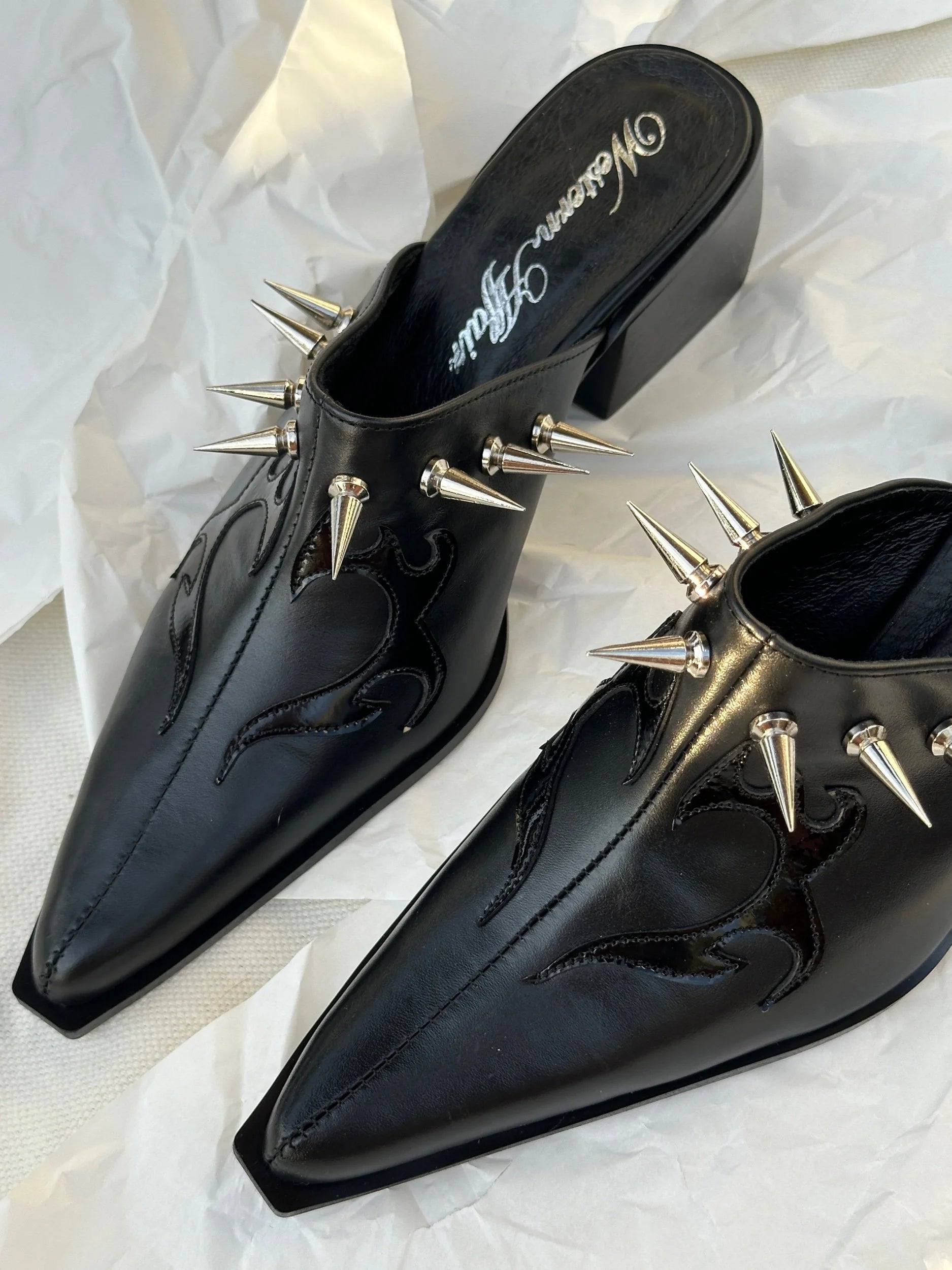 Bronc x tribal mules
