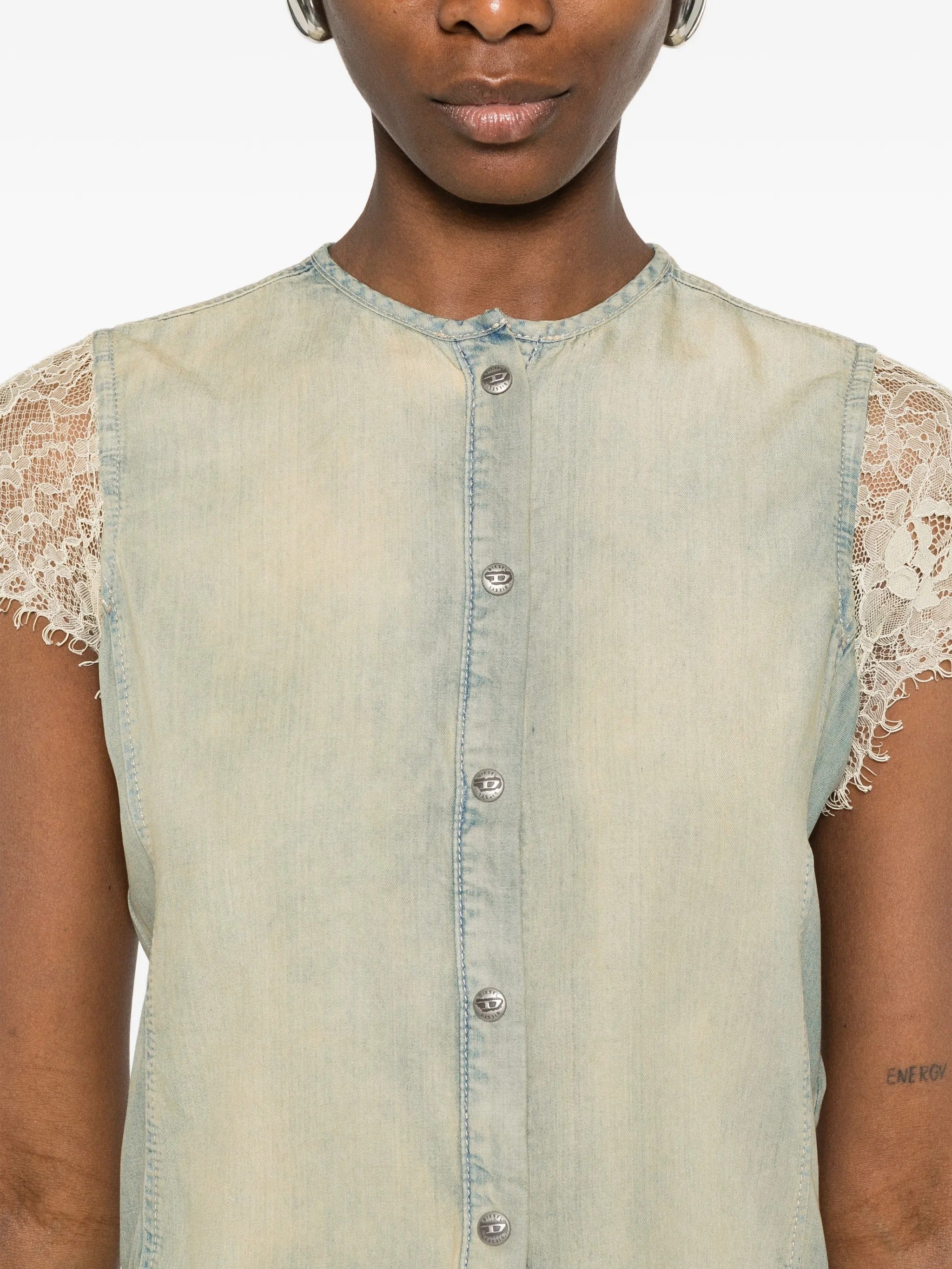De-malka-s camicia