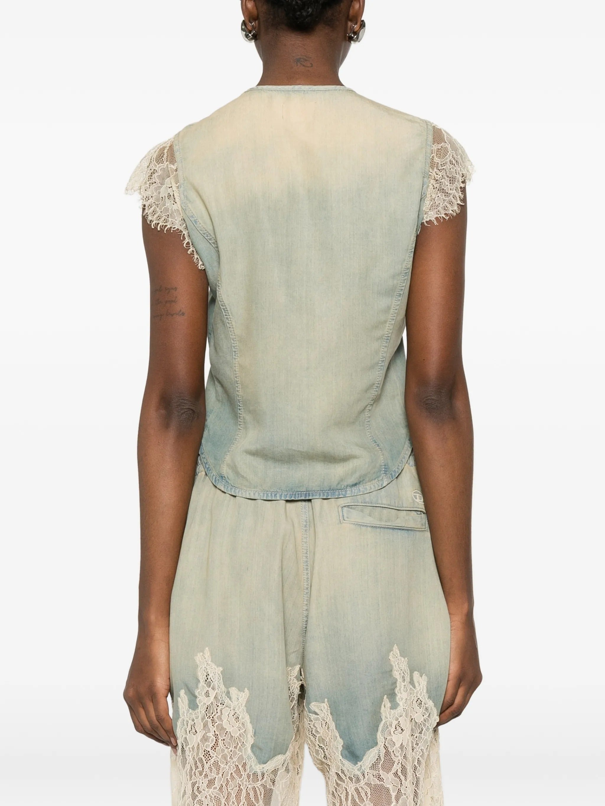 De-malka-s camicia