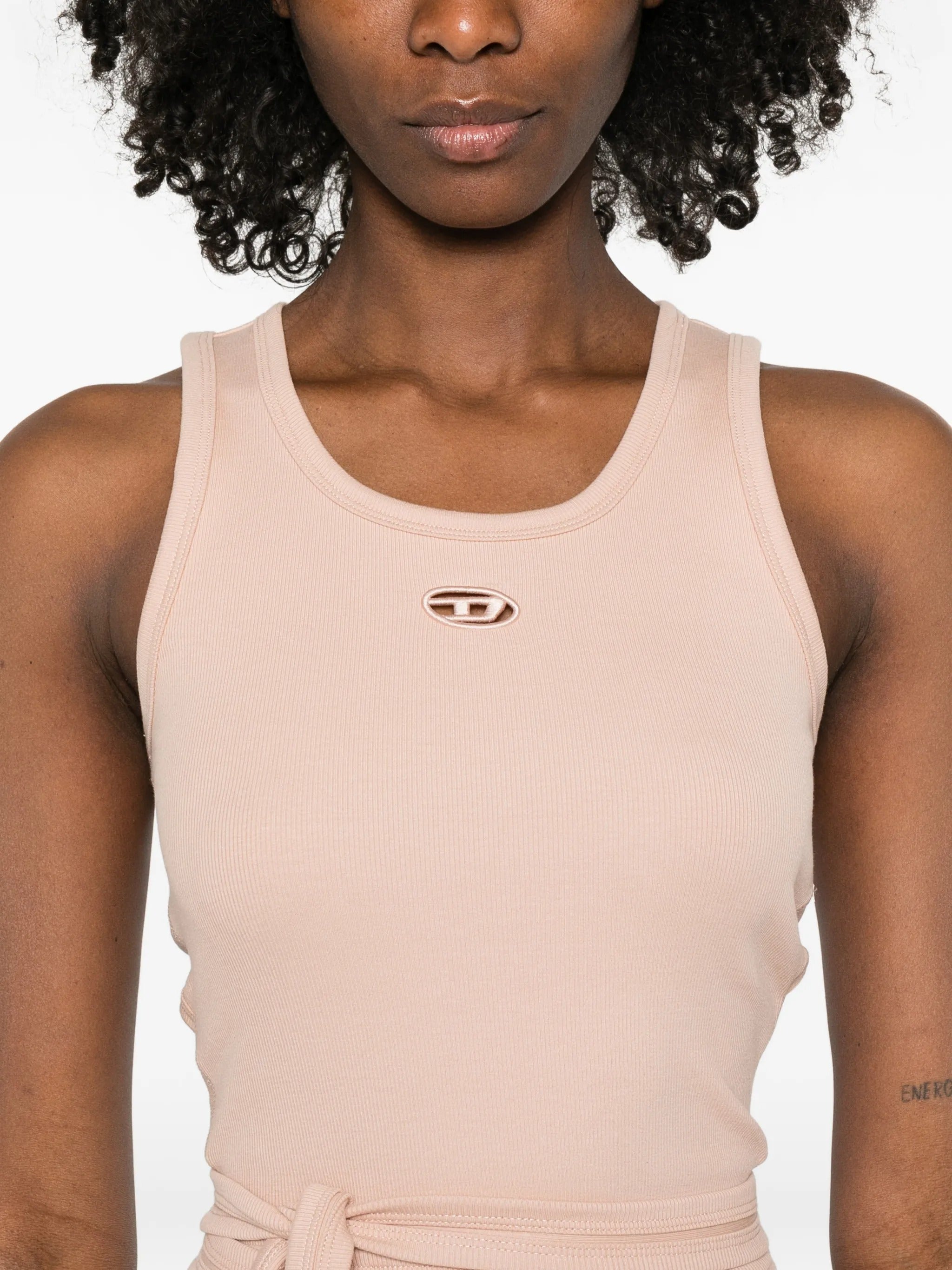 T-anky-tail-s1 top