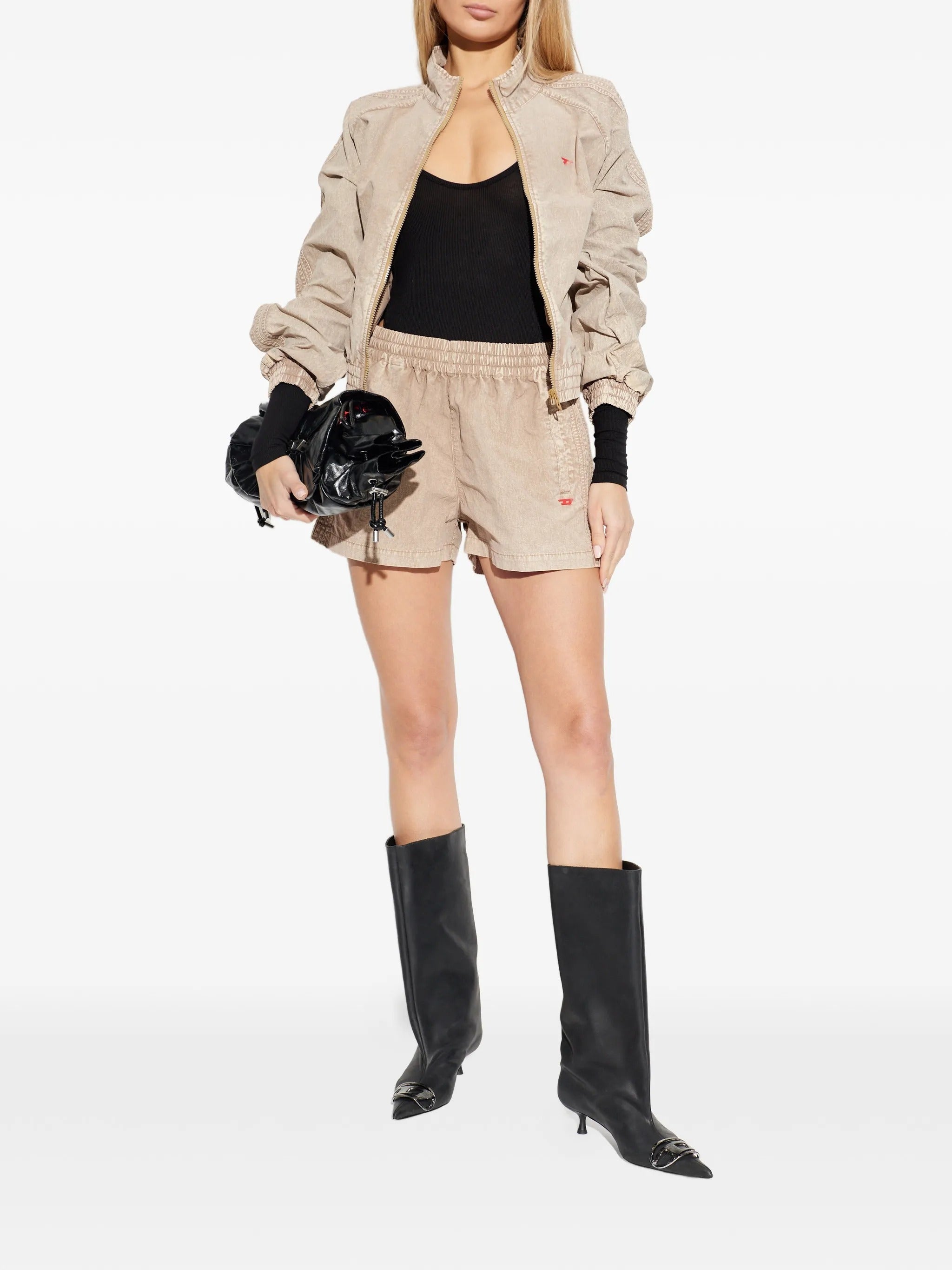 S-unny shorts