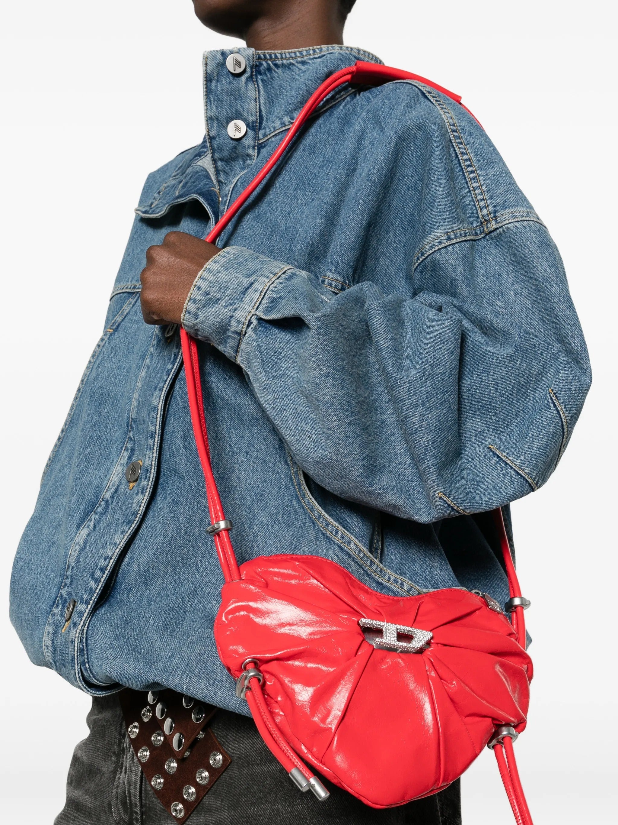 Scrunch-d scrunch-d heart shoulder bag