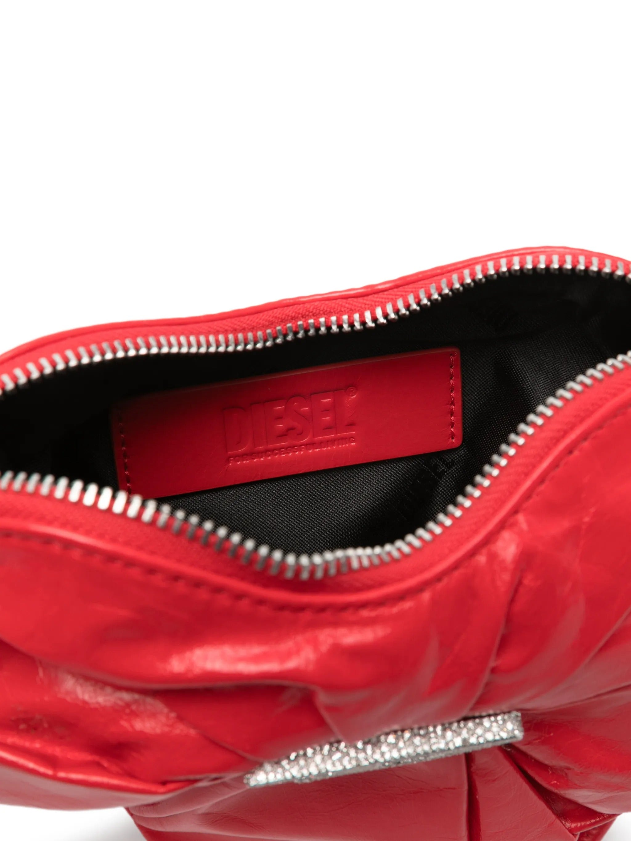 Scrunch-d scrunch-d heart shoulder bag