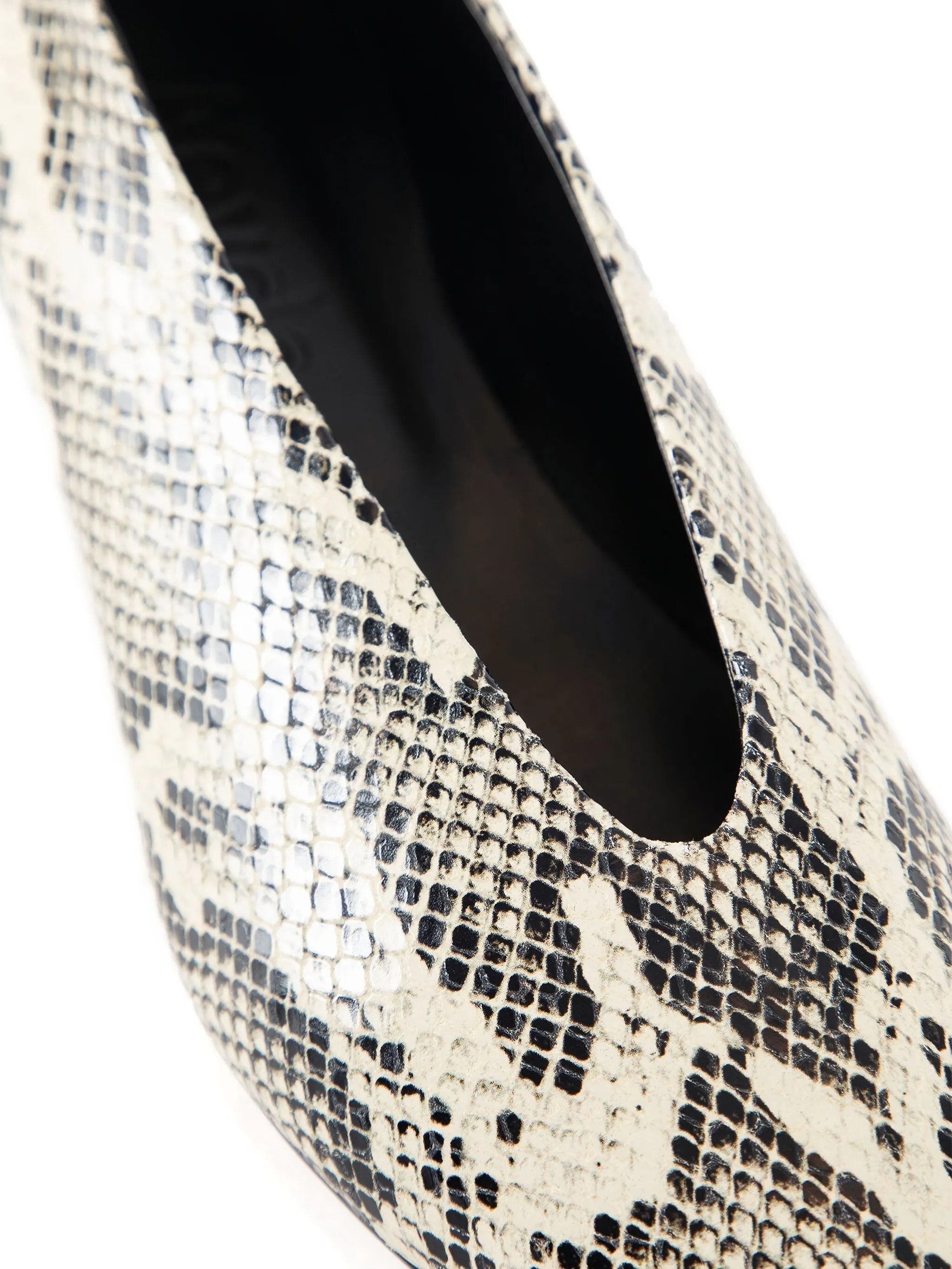 Clara snake print calf leather creamy