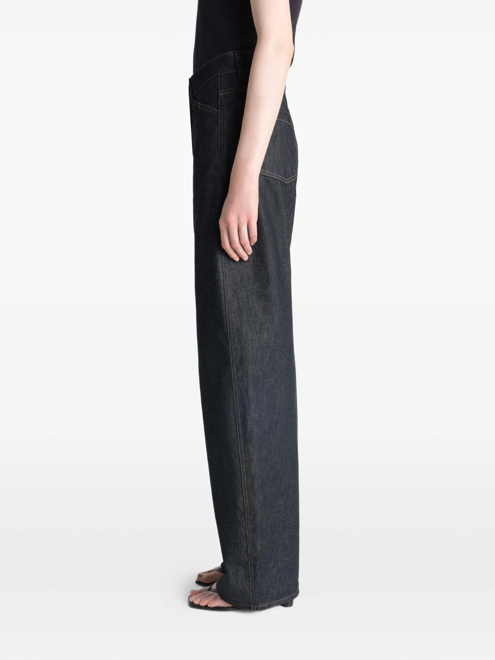 High waisted curved pants