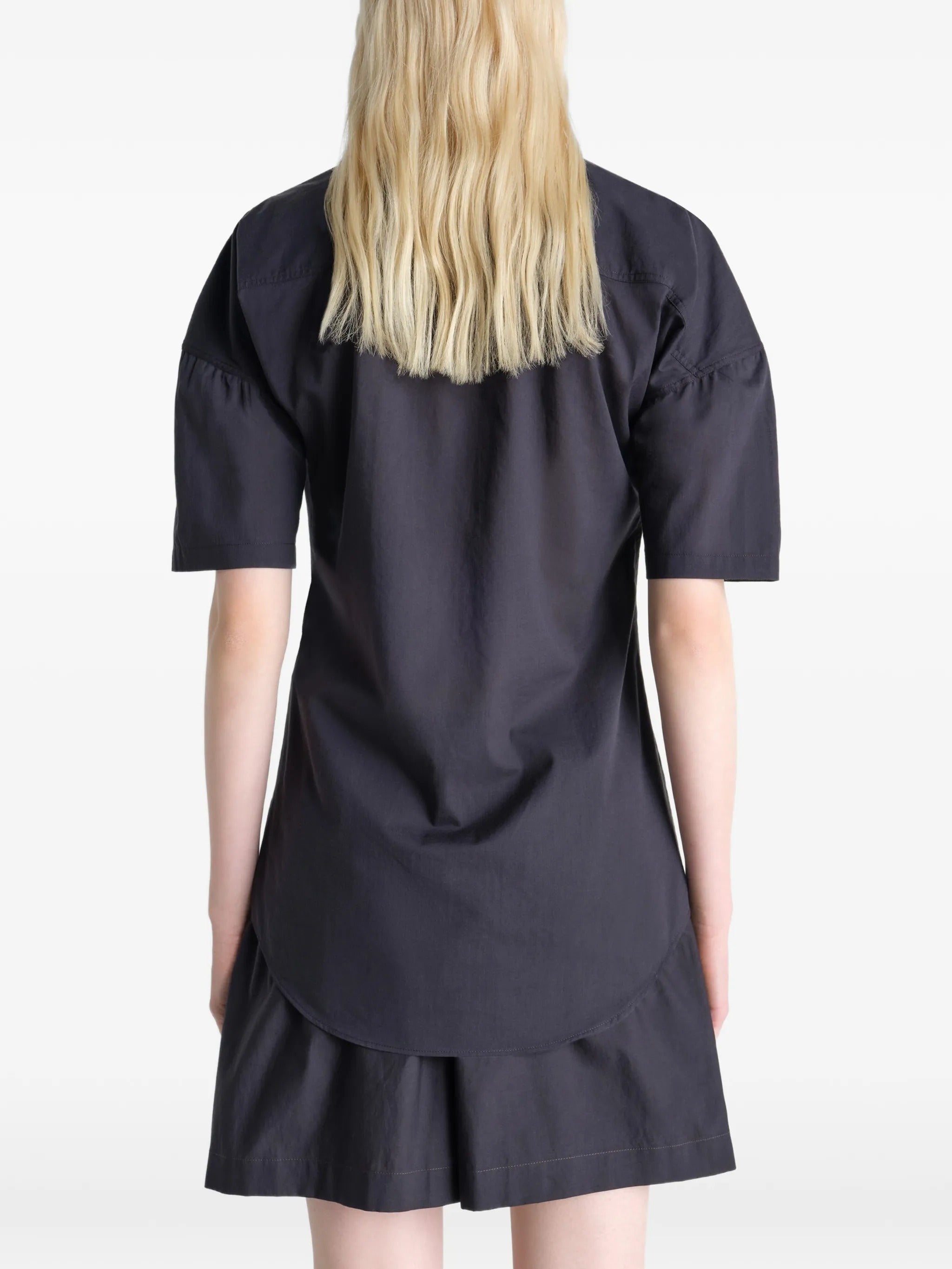 Short sleeve shirt with foulard
