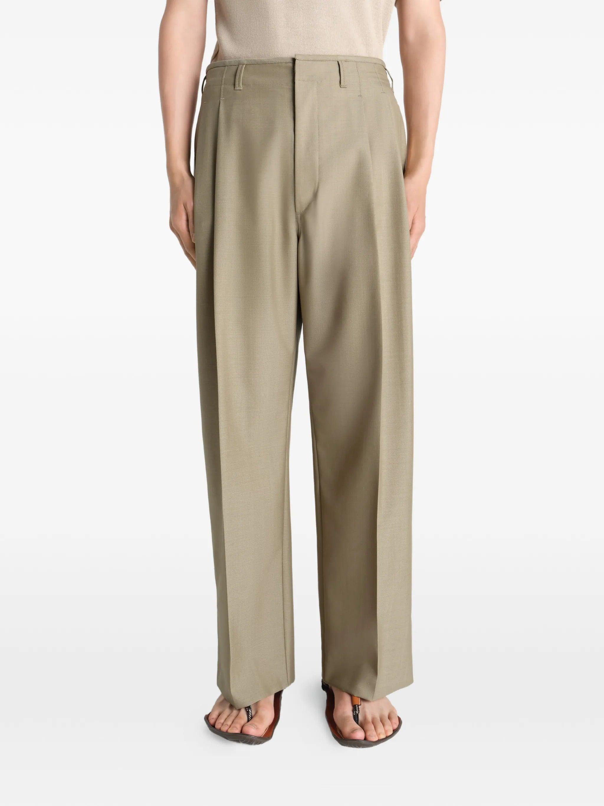 Pleated tailored pants