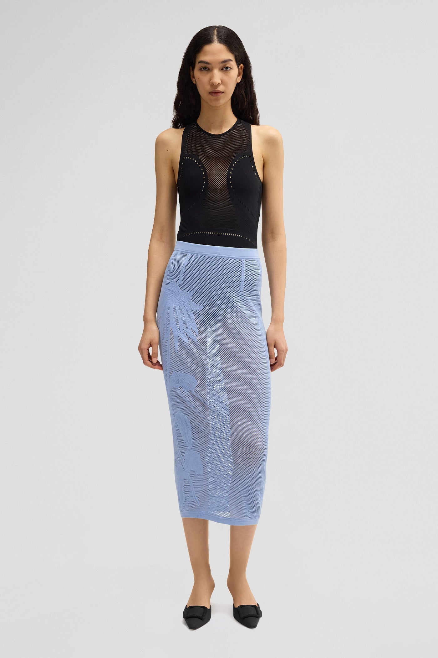 Seamless over skirt
