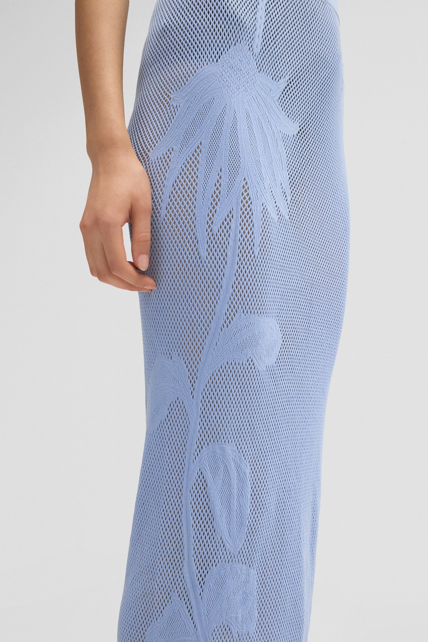 Seamless over skirt