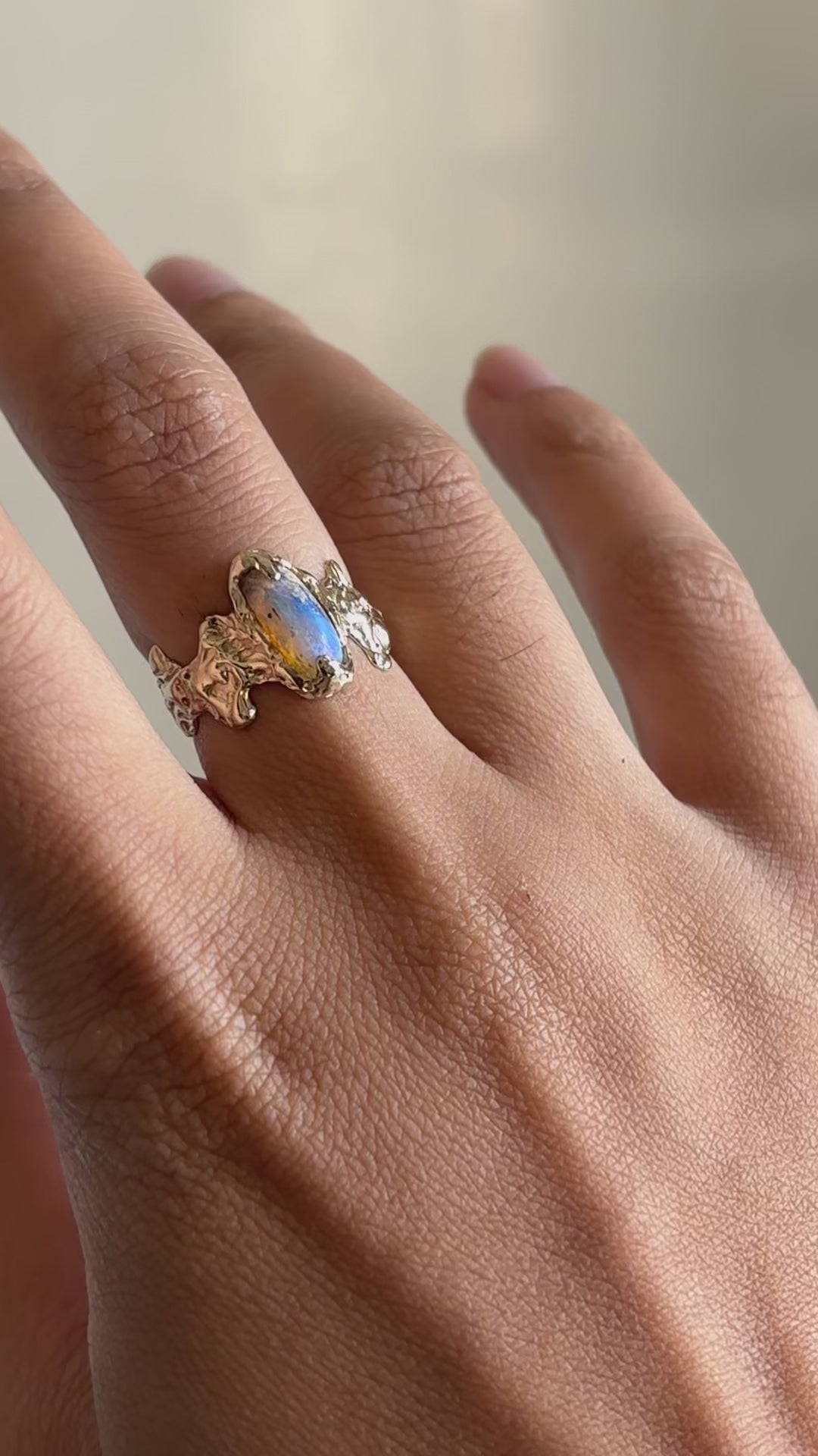 Serene ring - gold size k