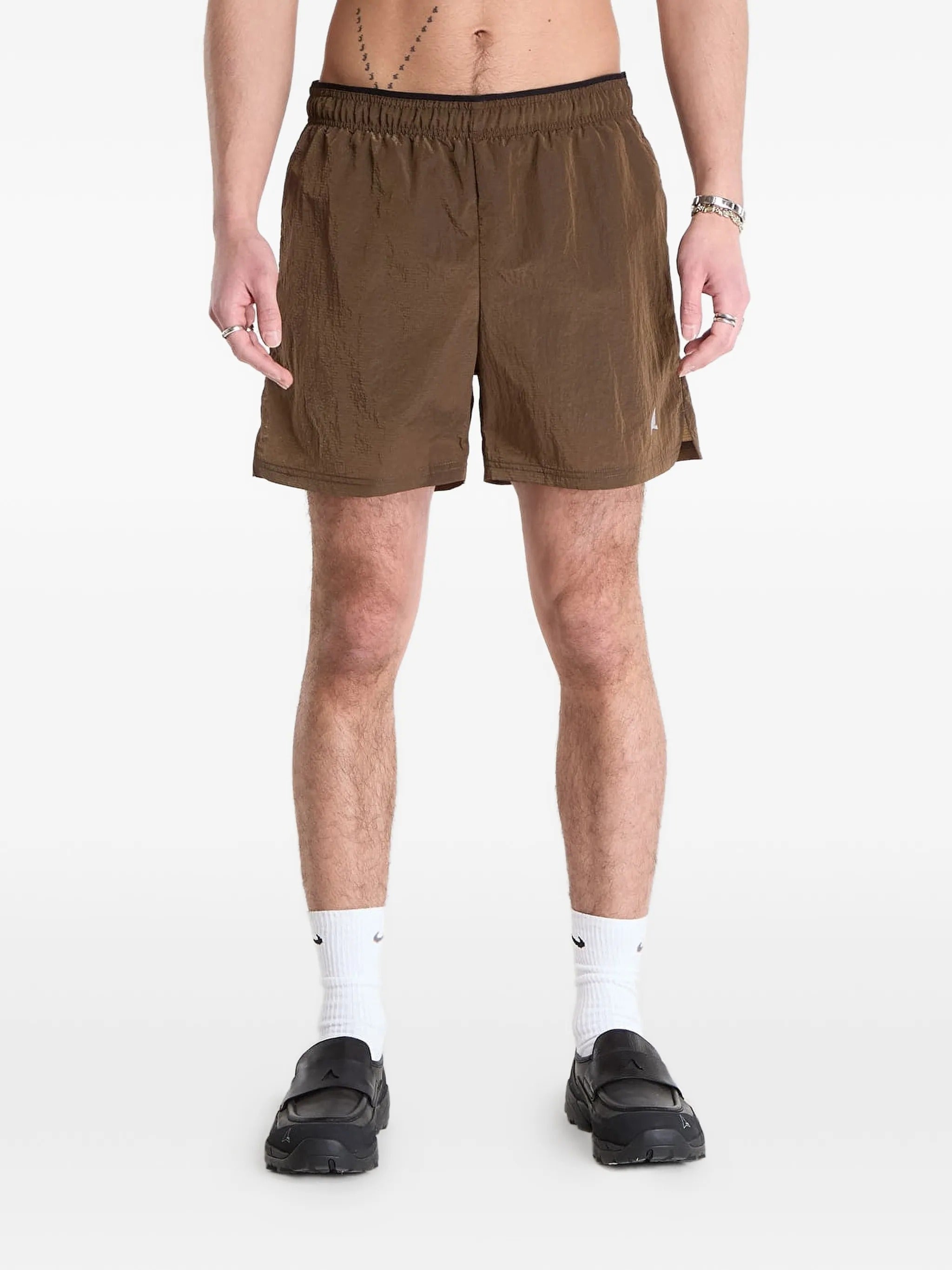 Helder 5 inch shorts