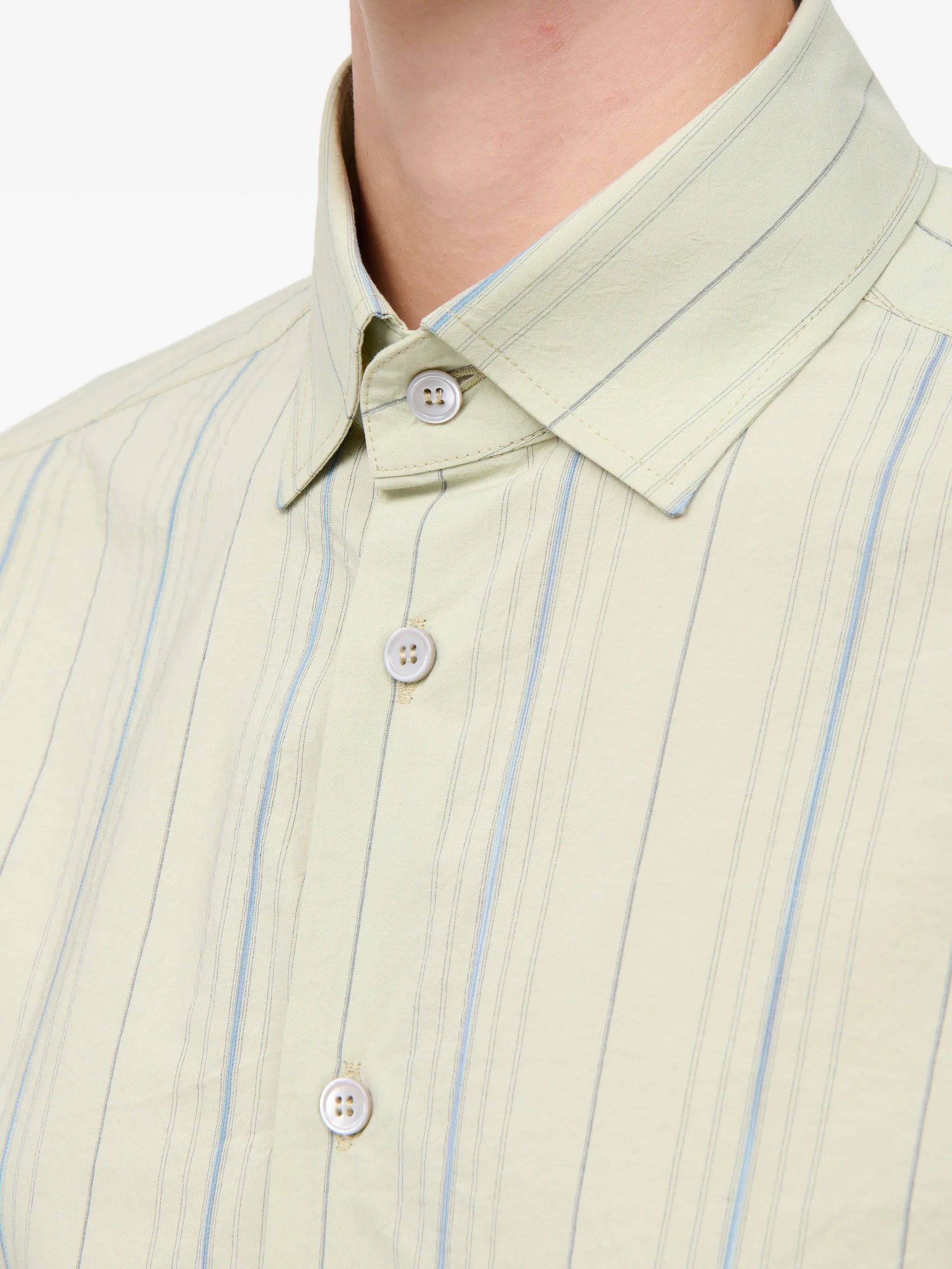 Long-sleeved shirt