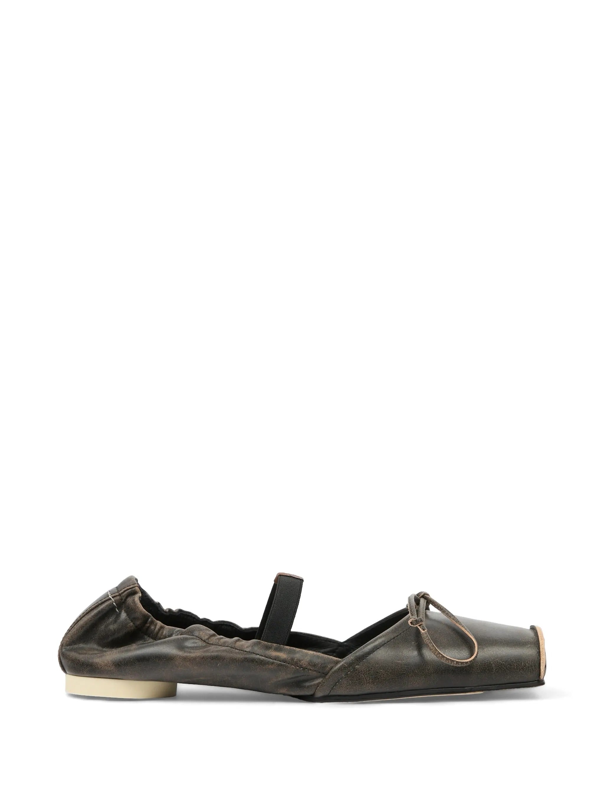 Ballet shoe