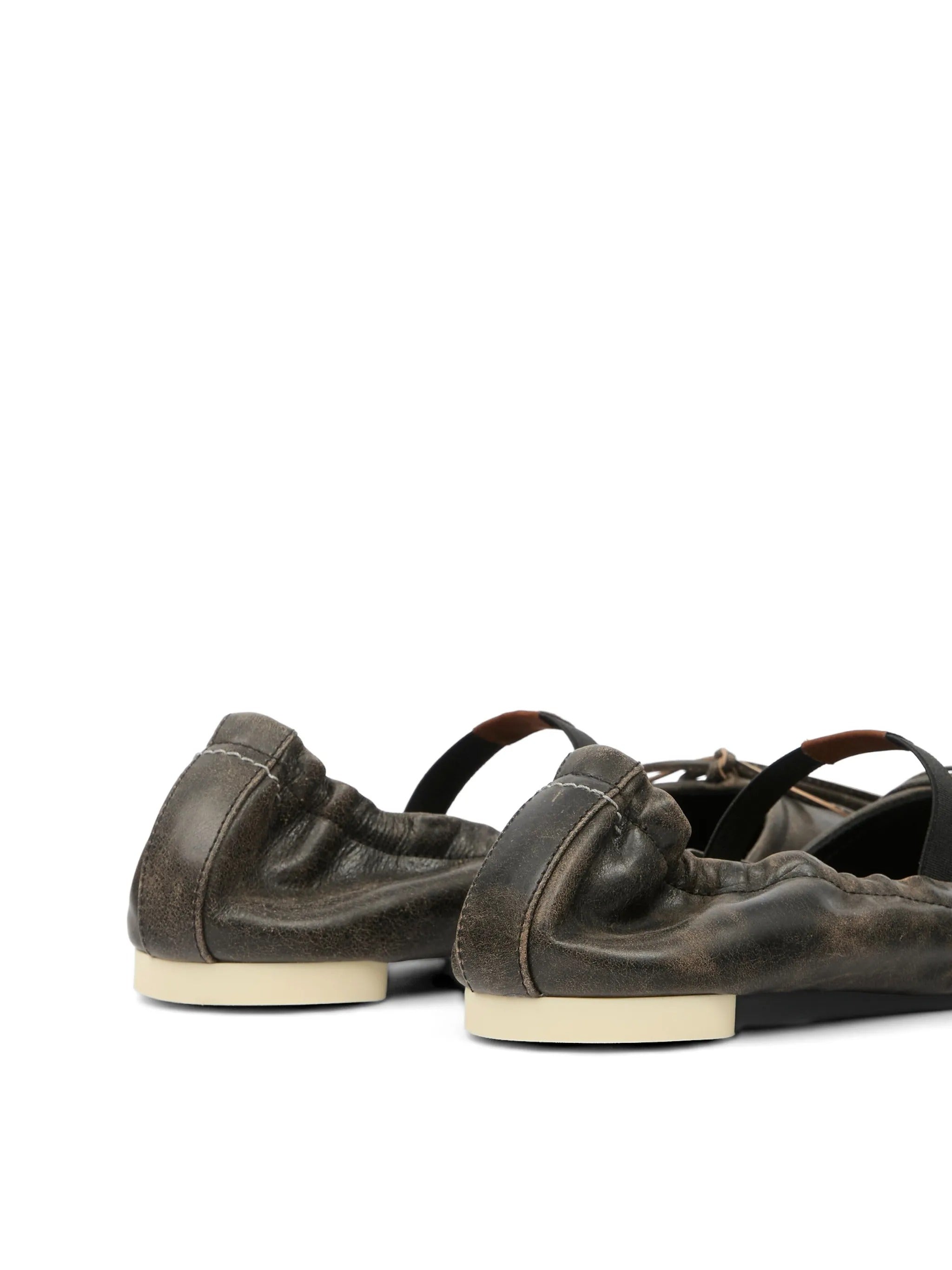 Ballet shoe