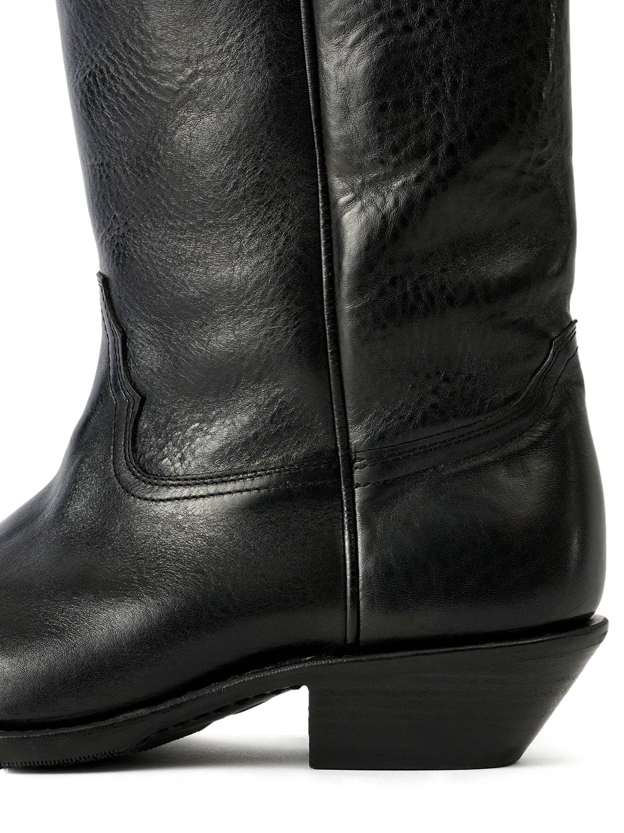 Consultant boot