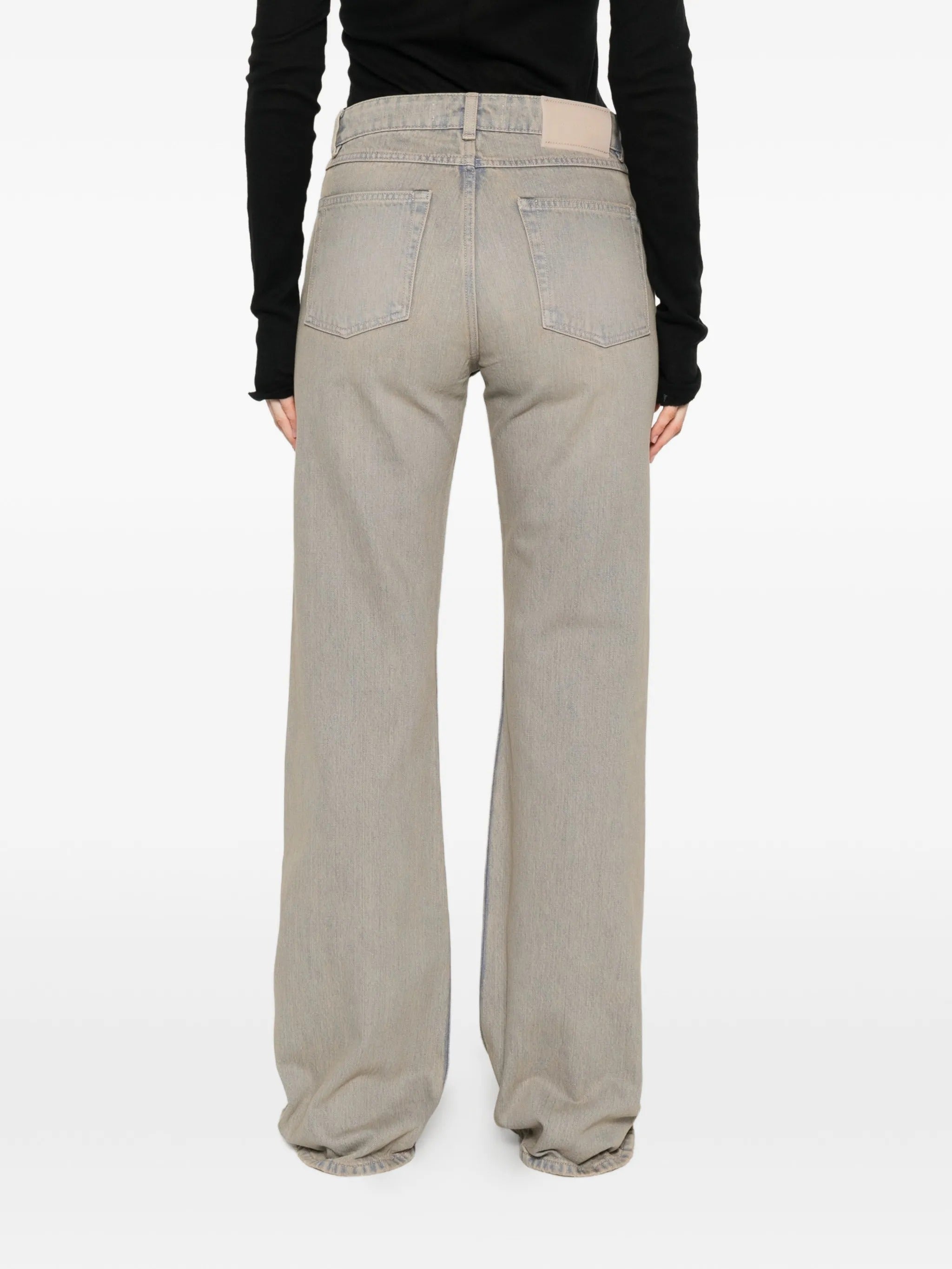 Boot cut