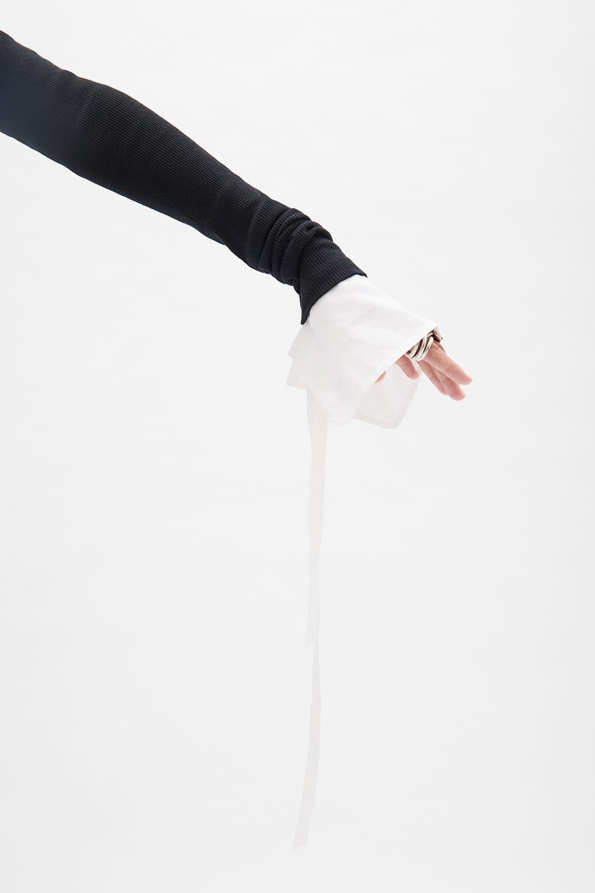 Leda cuffs with foulard