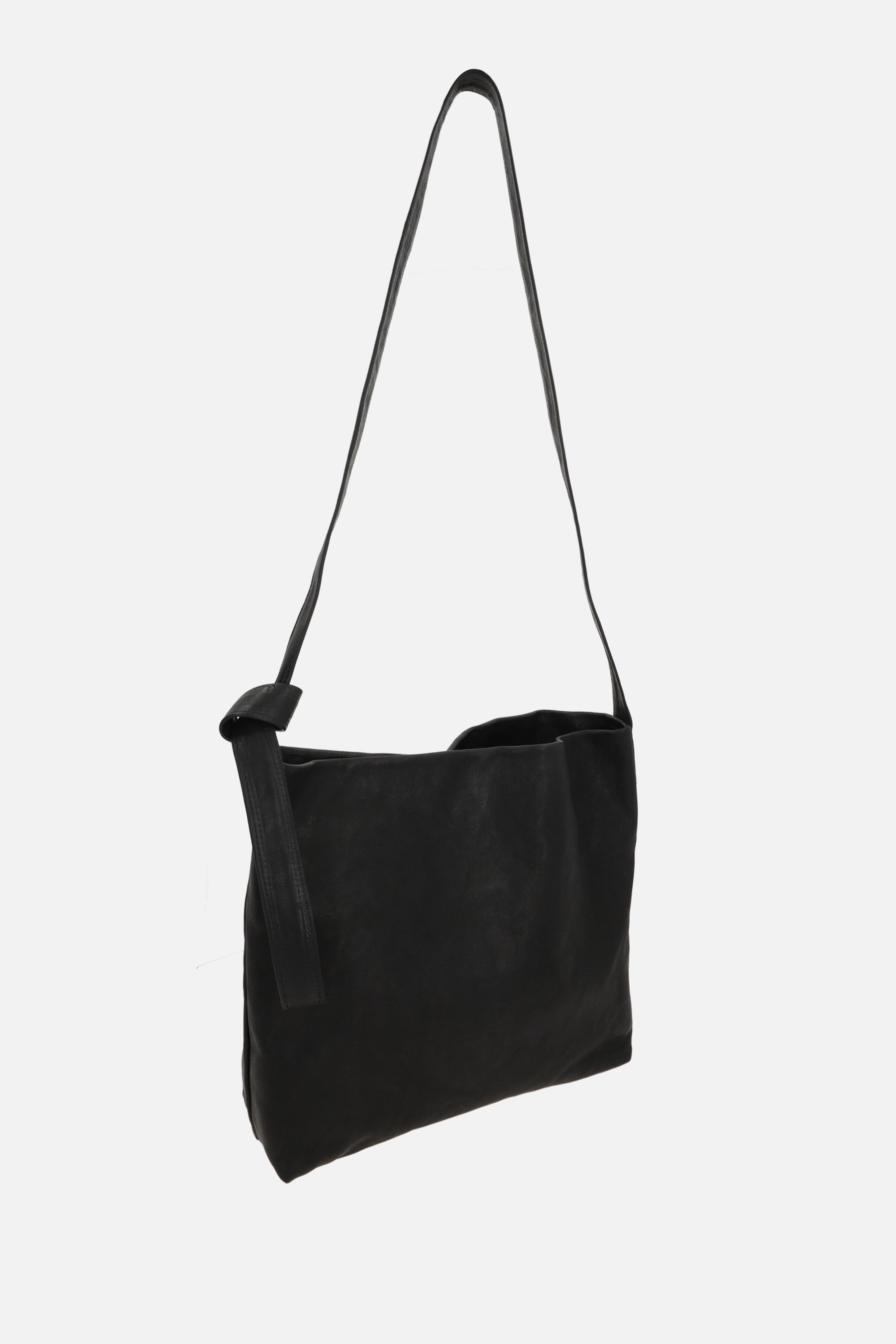 Runa medium soft shoulder bag