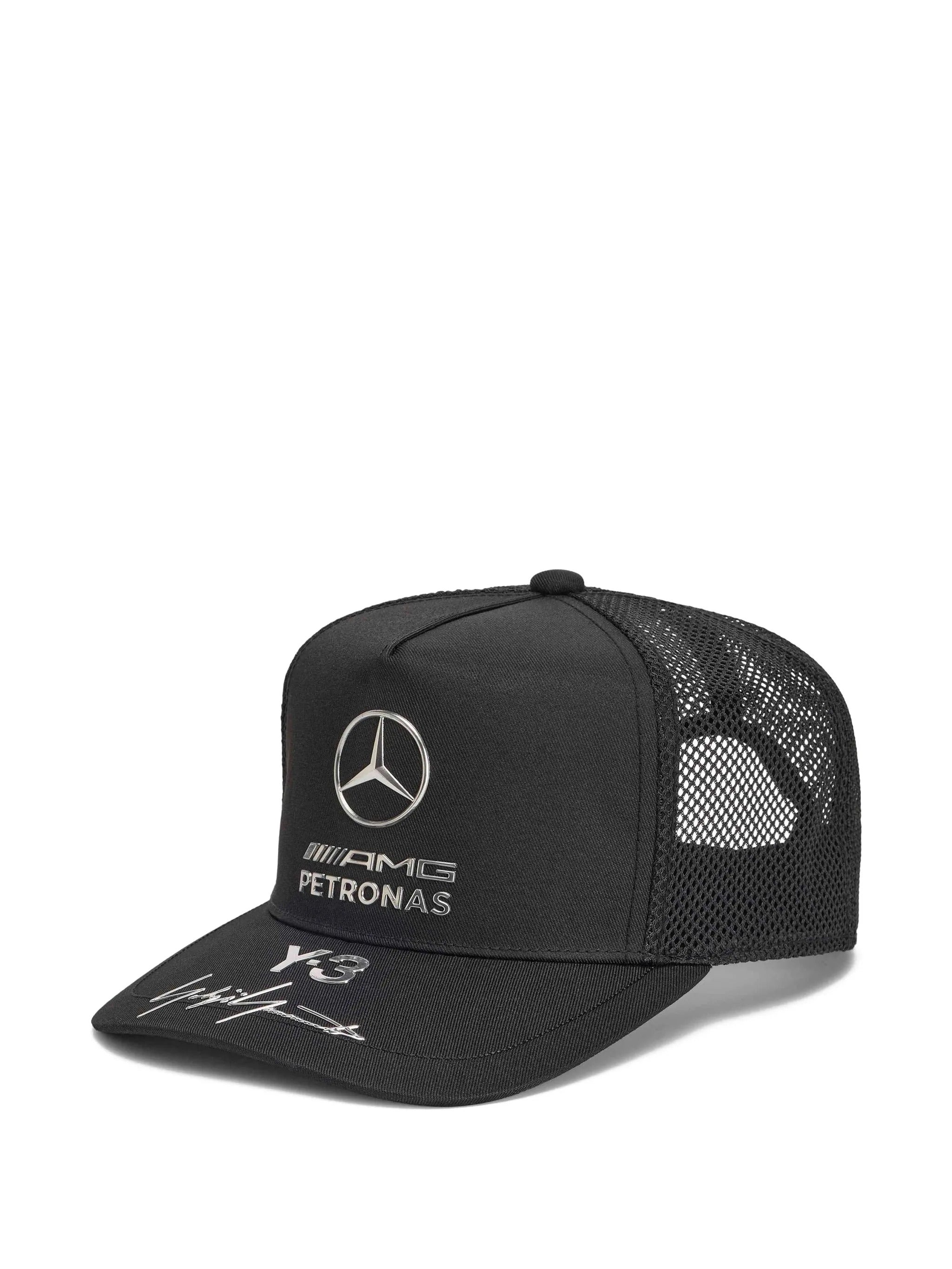 Y-3 mer trucker