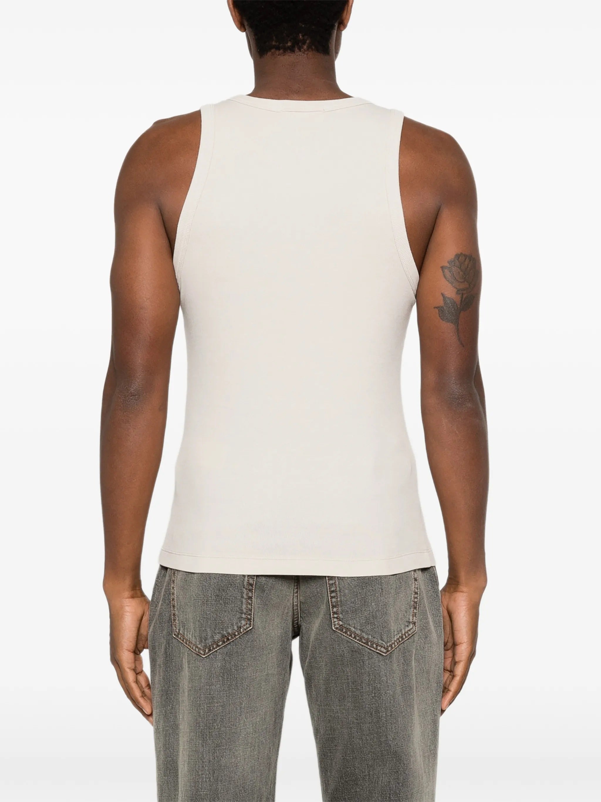 Rib tank
