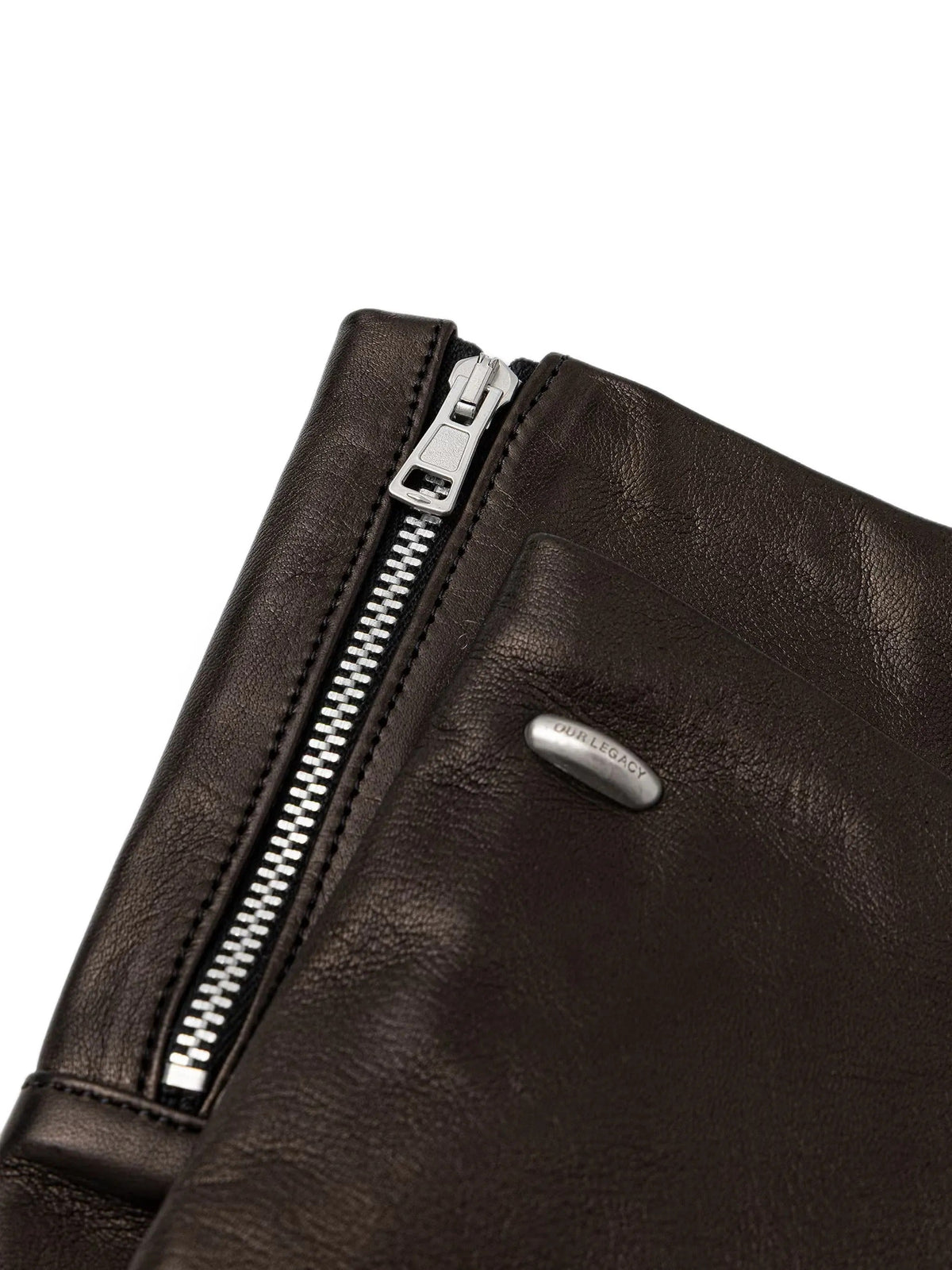 Zipped glove
