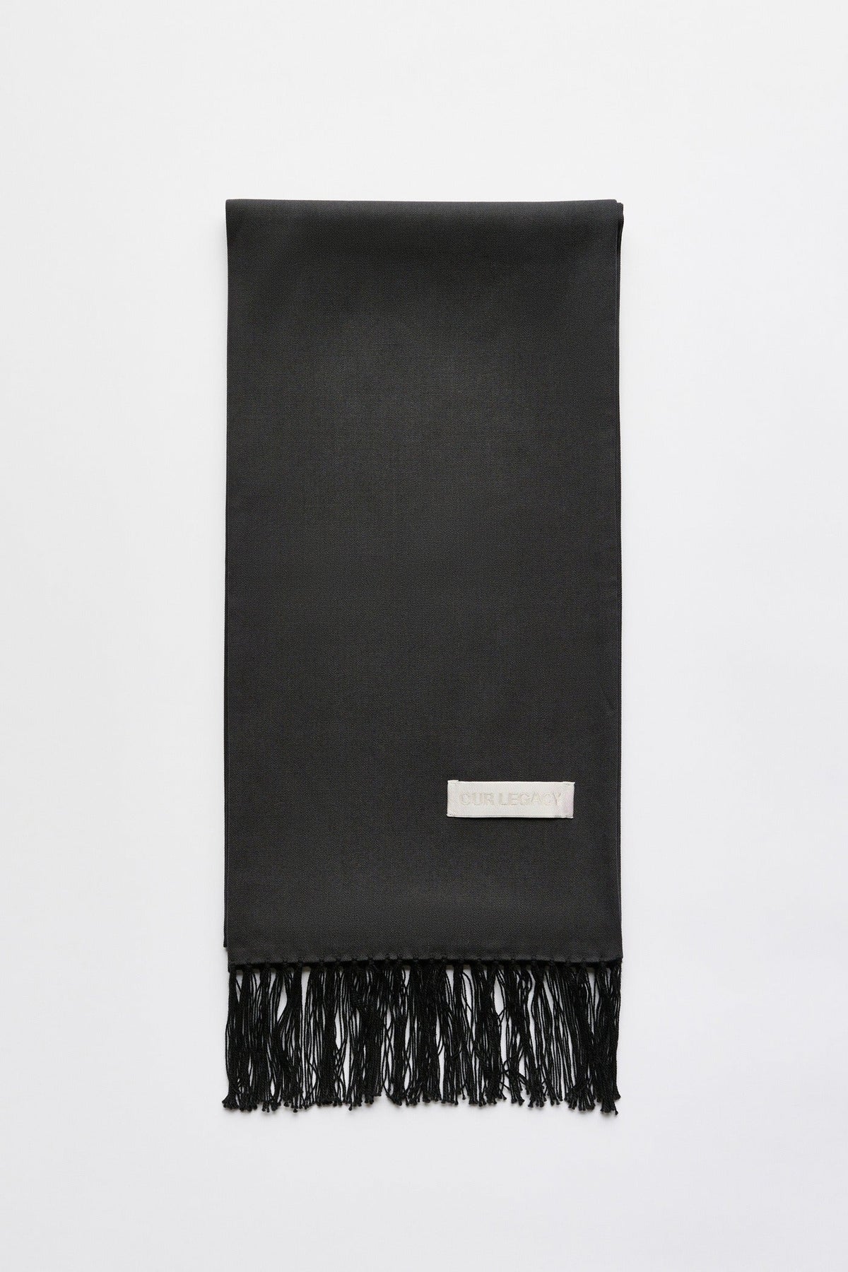 Suiting scarf