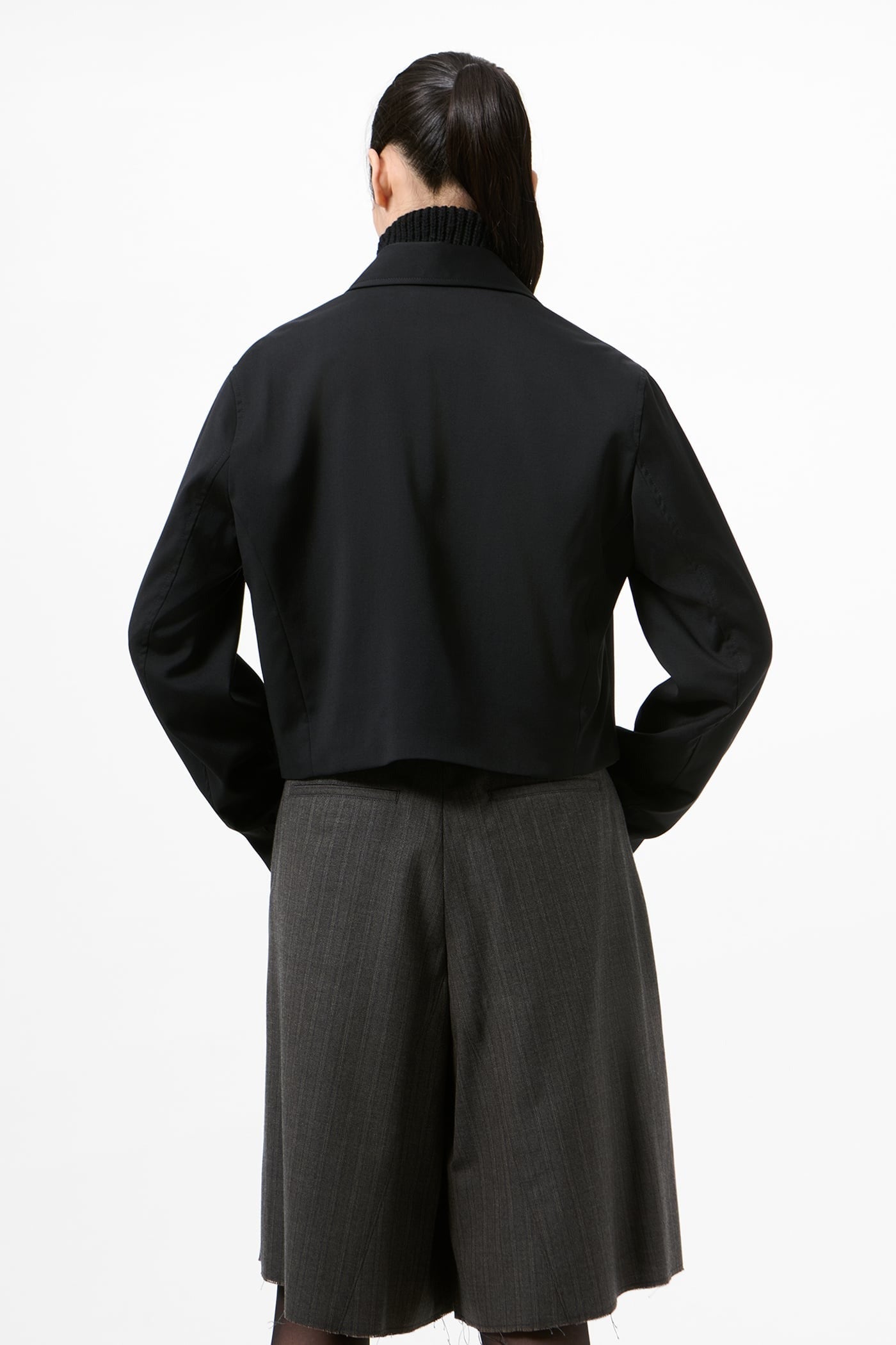 Statue jacket