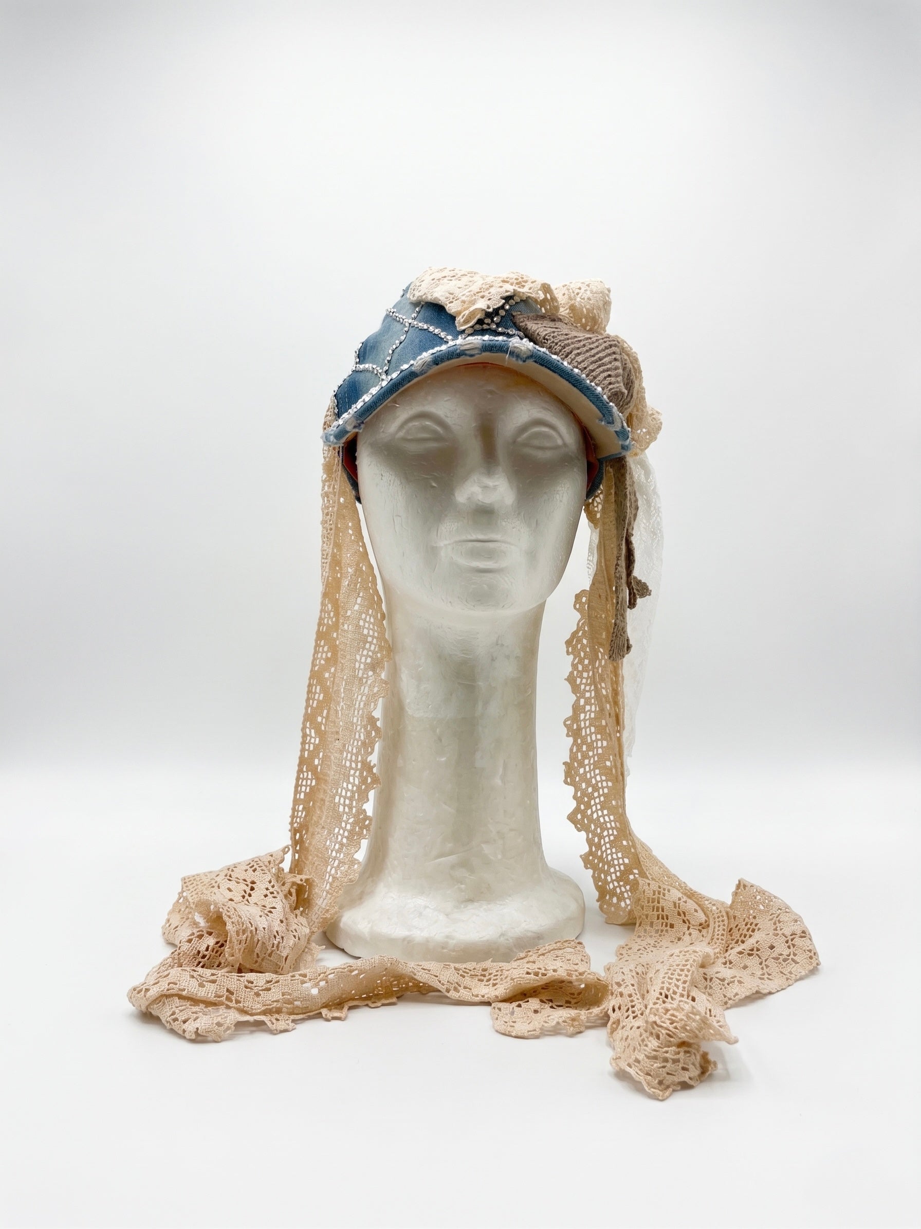 Knitted bow cap