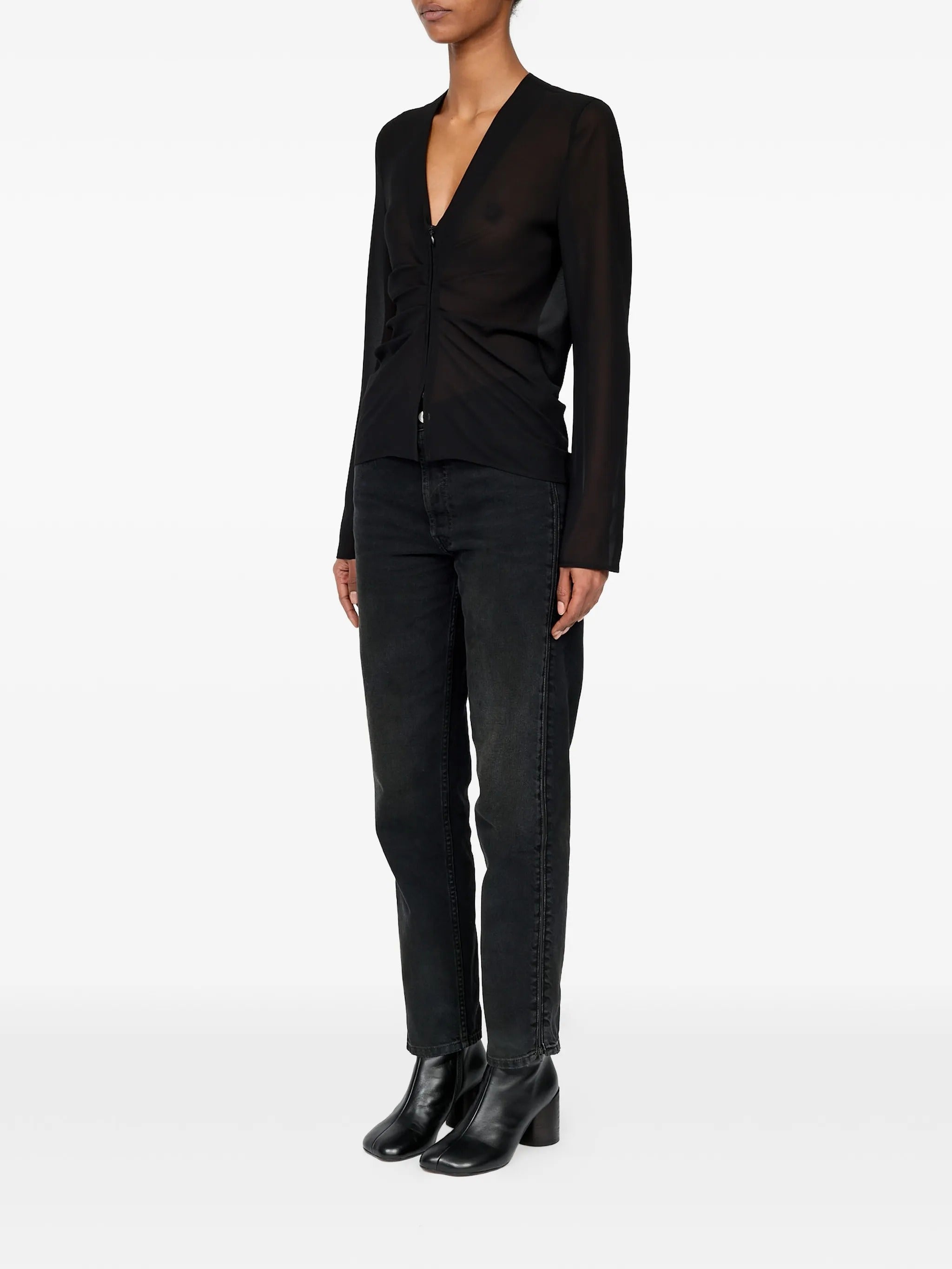 Long-sleeved top