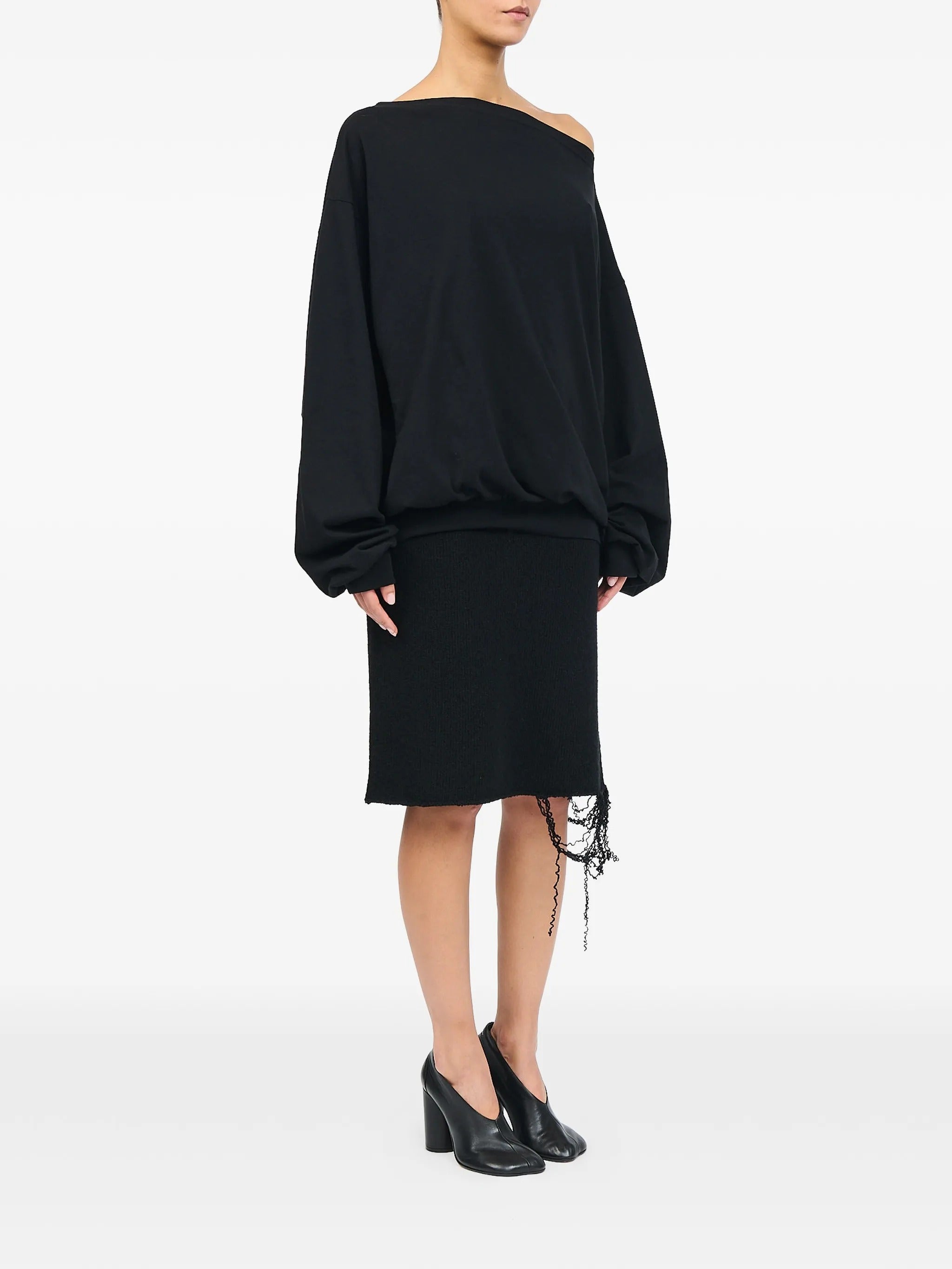 Long-sleeved top