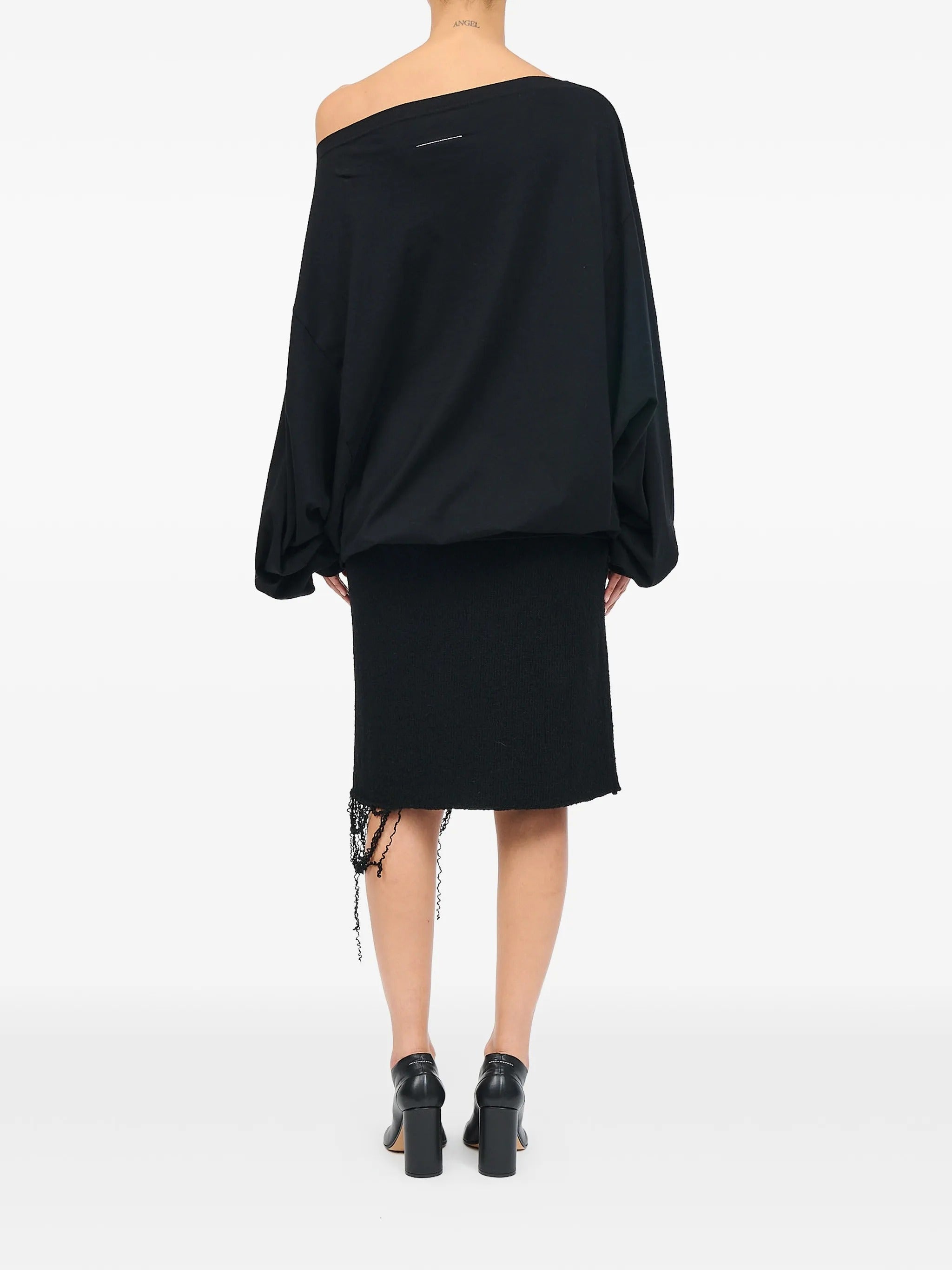 Long-sleeved top