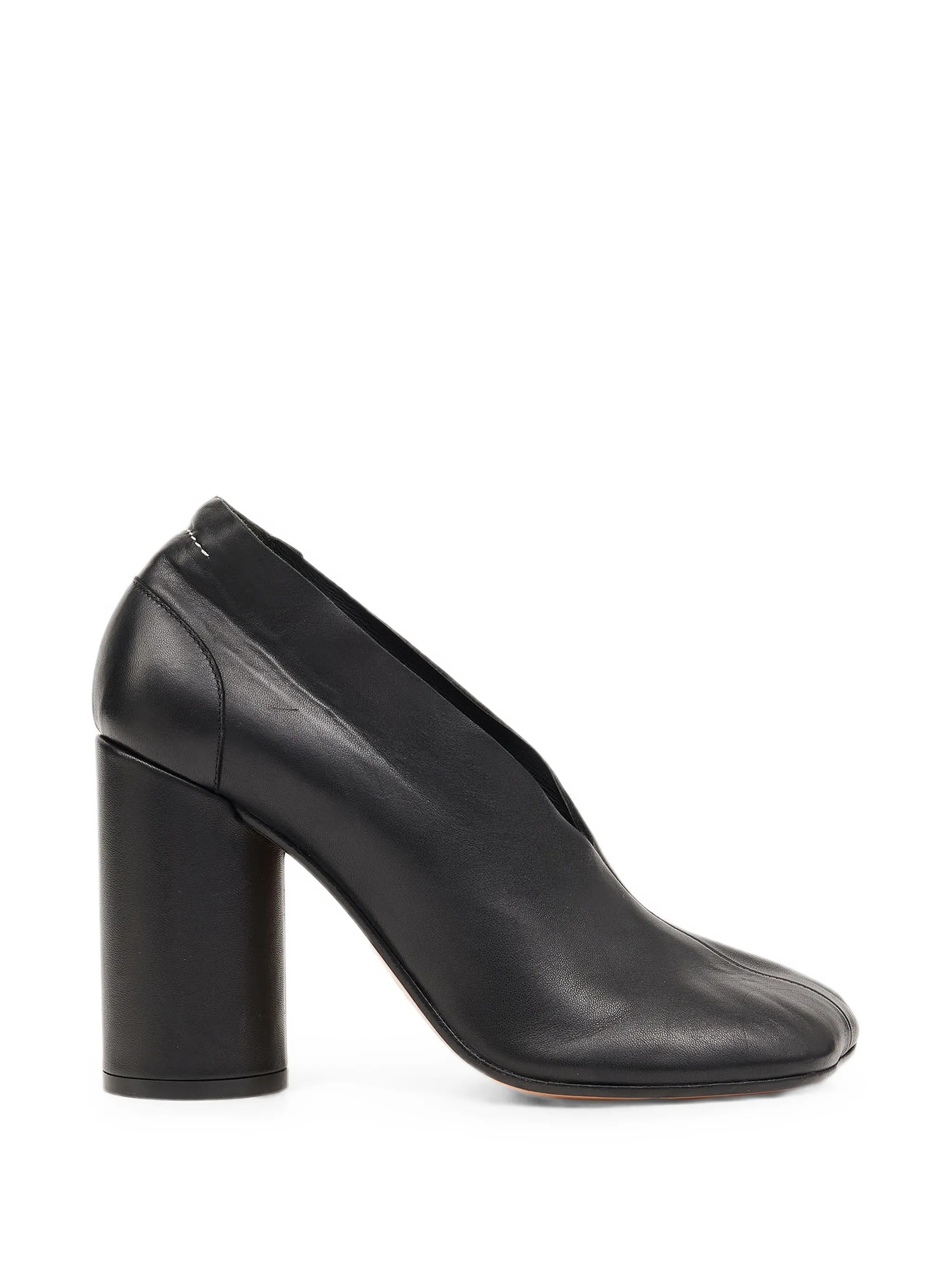 Court shoe