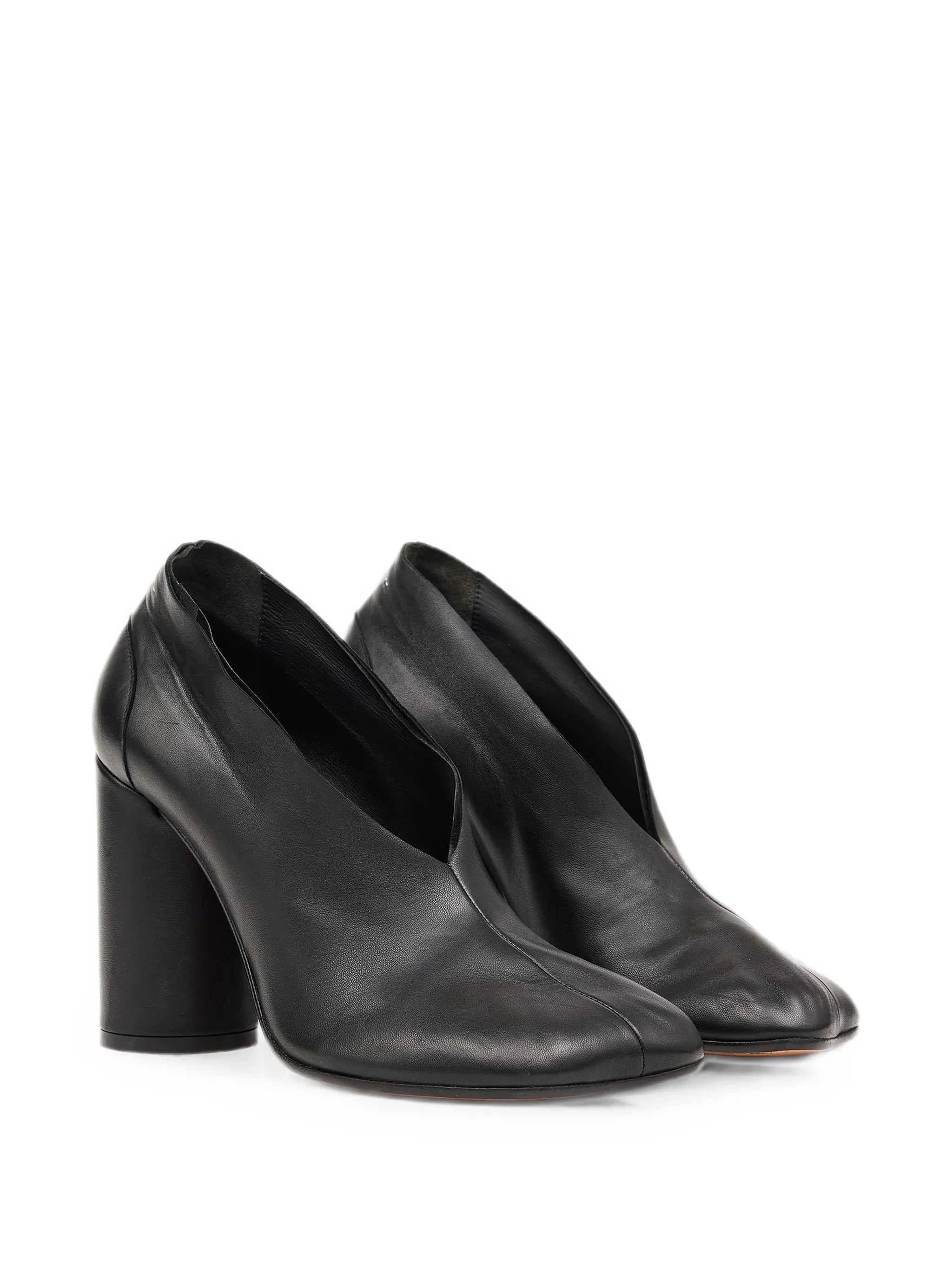 Court shoe