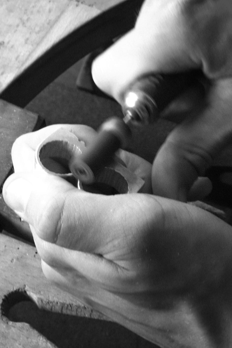 One-to-one jewelry finishing session